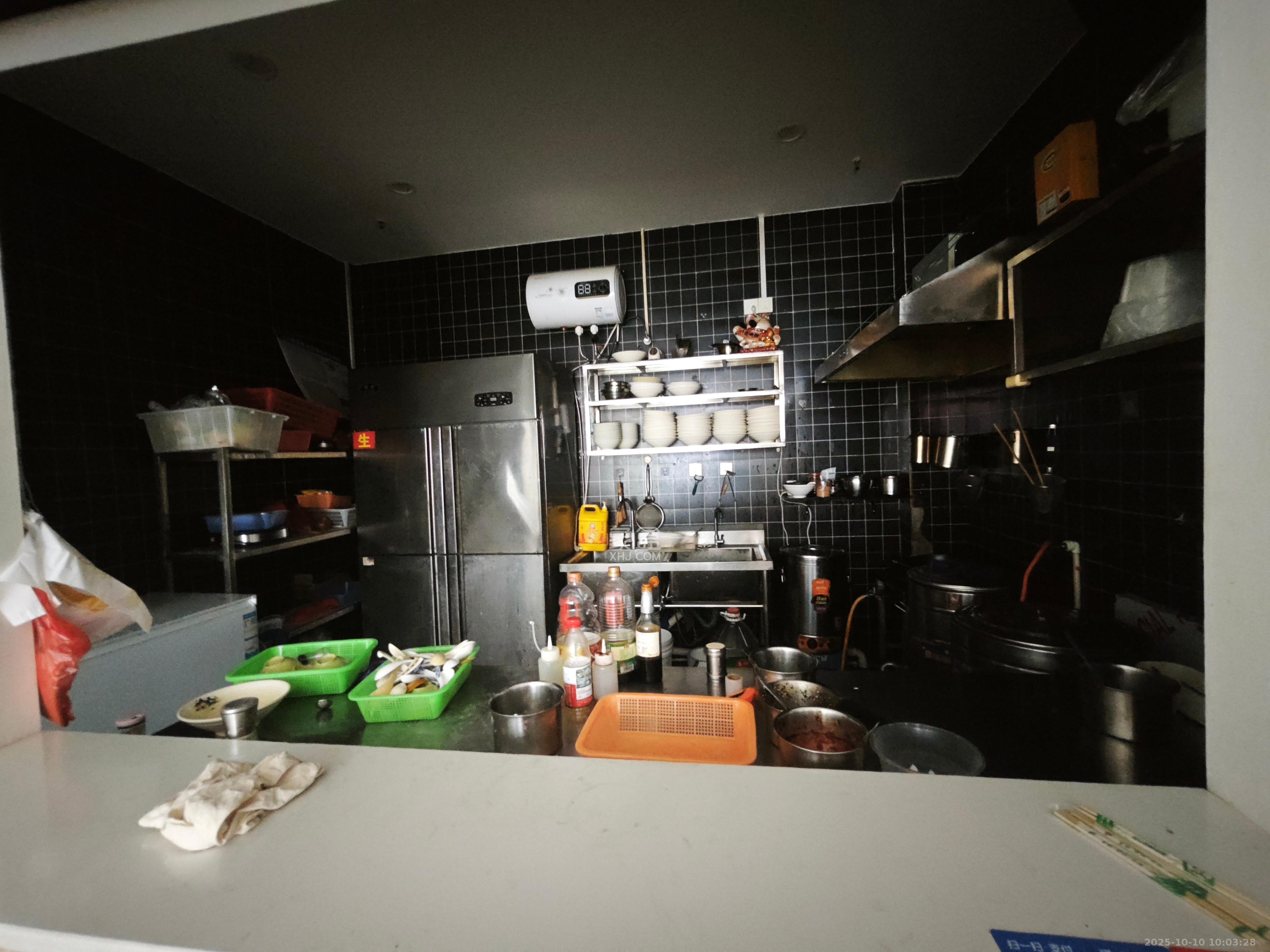 绿地之窗   50.0㎡      5000.0元/月室内图