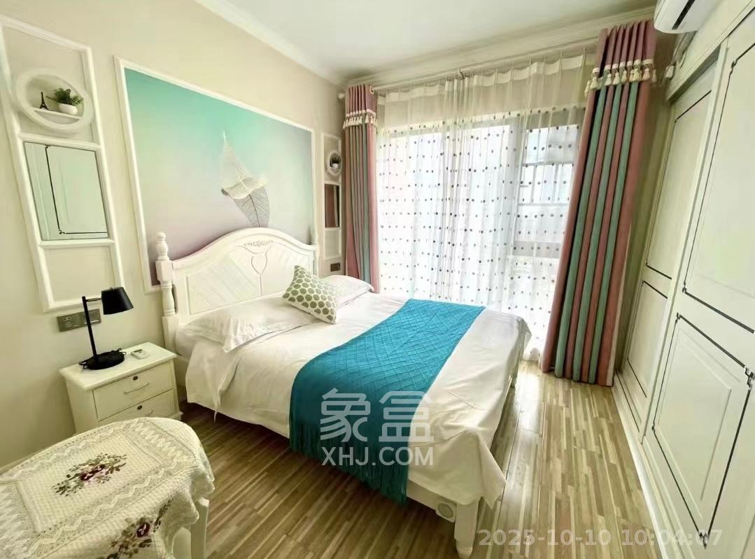 华润五彩城  2室1厅1卫    1700.0元/月 华润五彩城  2室1厅1卫    1700.0元/月室内图