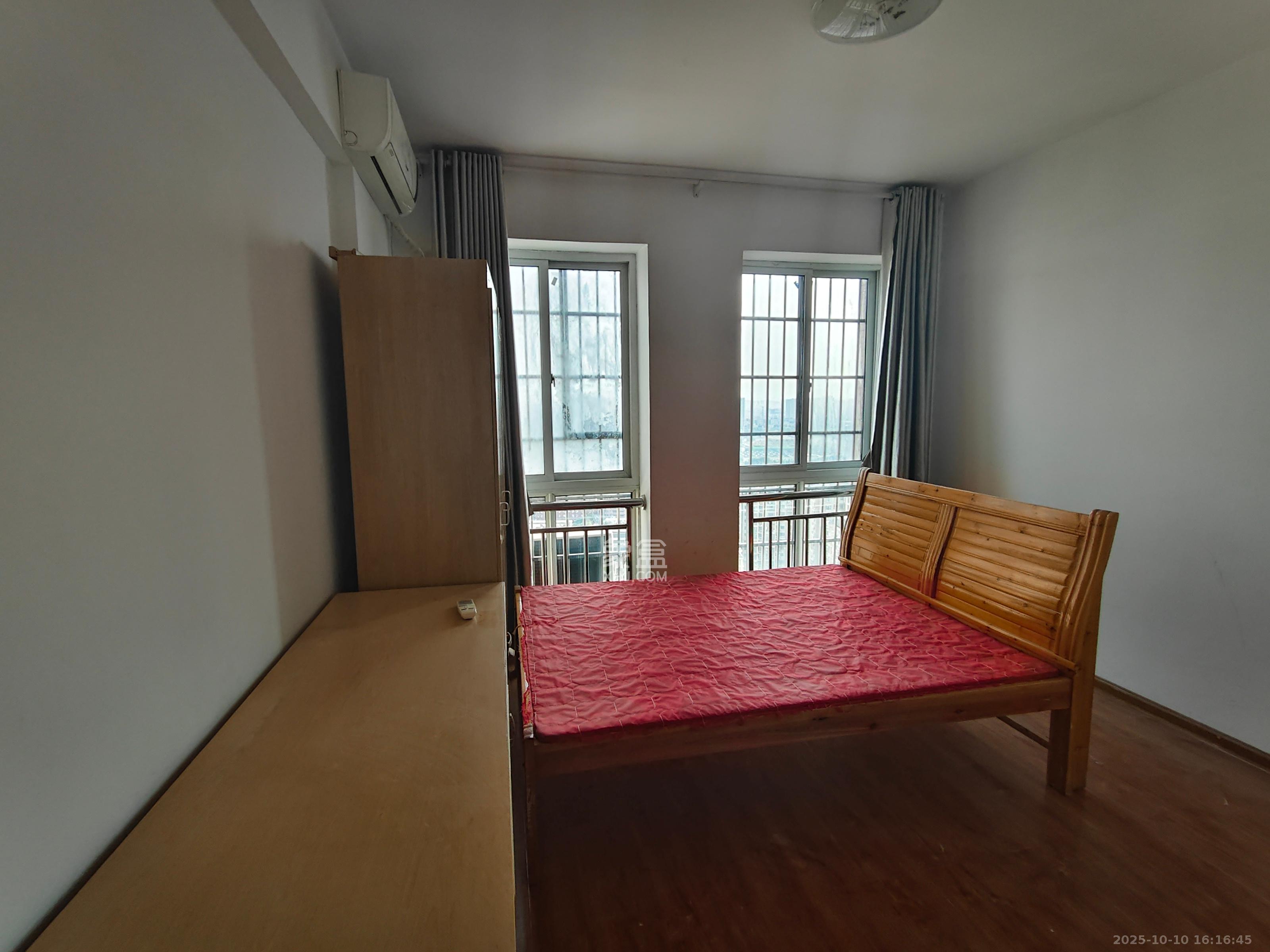 爵士湘  2室2厅1卫    1500.0元/月室内图