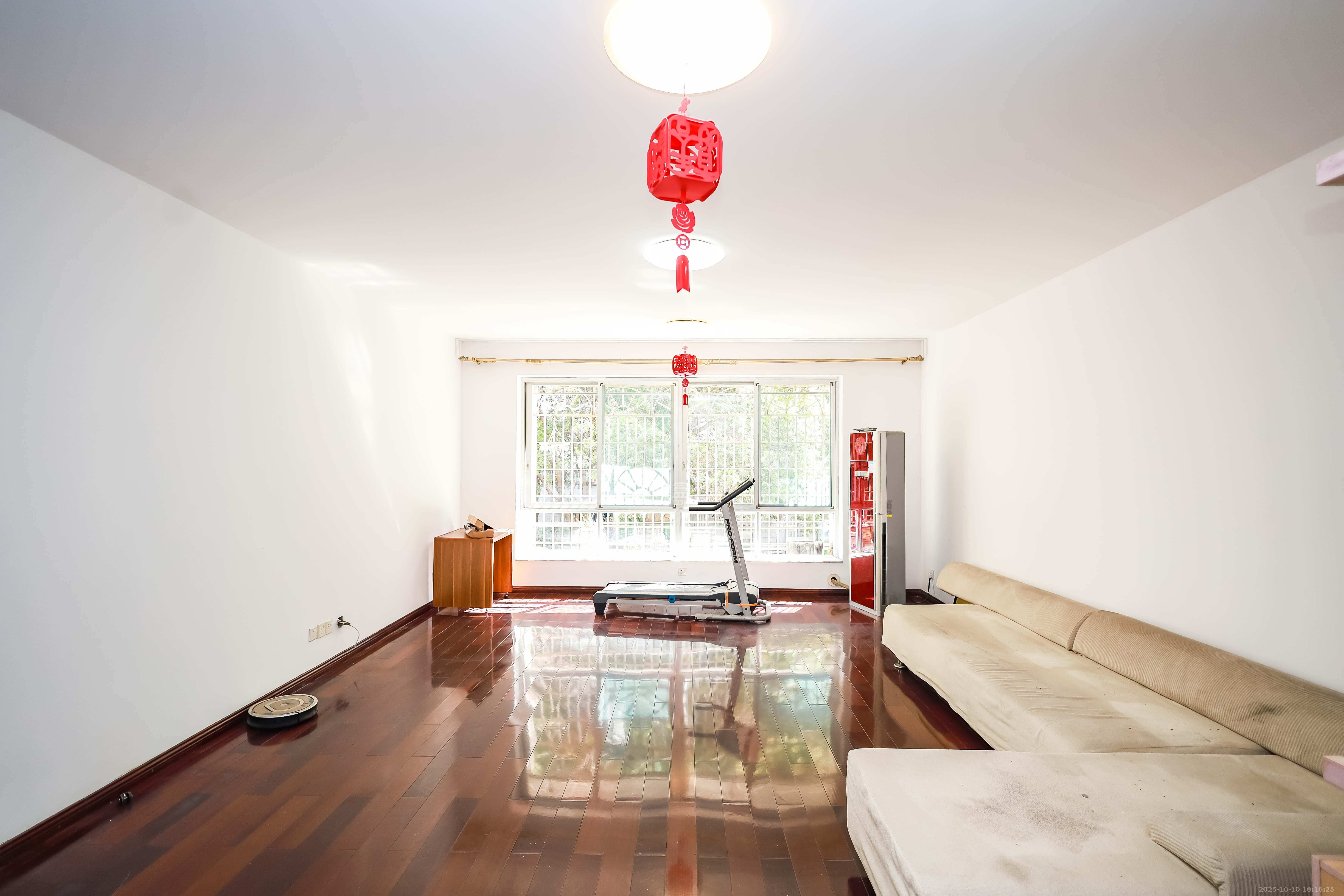 湘卫花苑  4室2厅2卫    170.0万 湘卫花苑  4室2厅2卫    170.0万