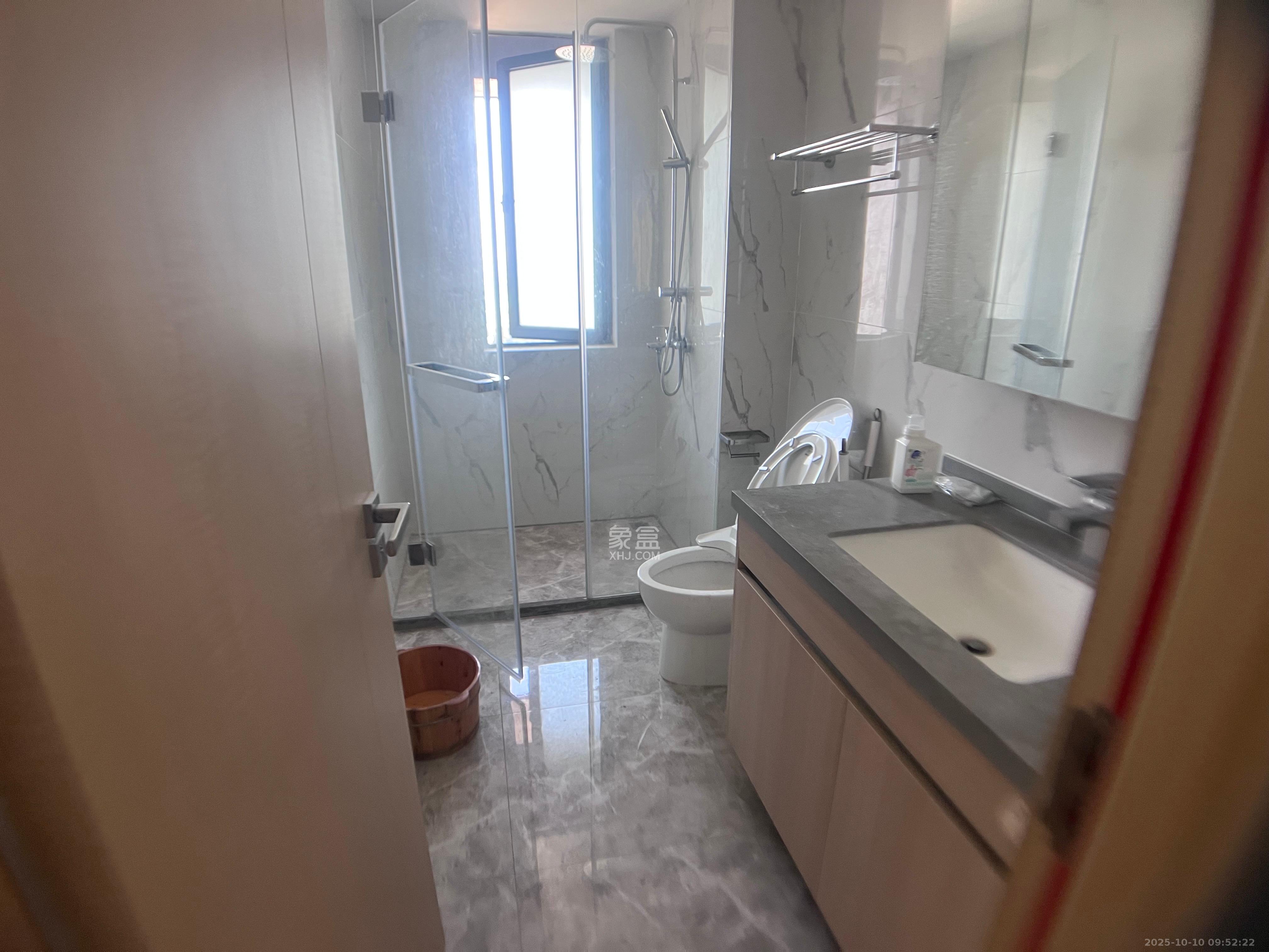 复地滨江金融中心  1室0厅0卫    4500.0元/月室内图