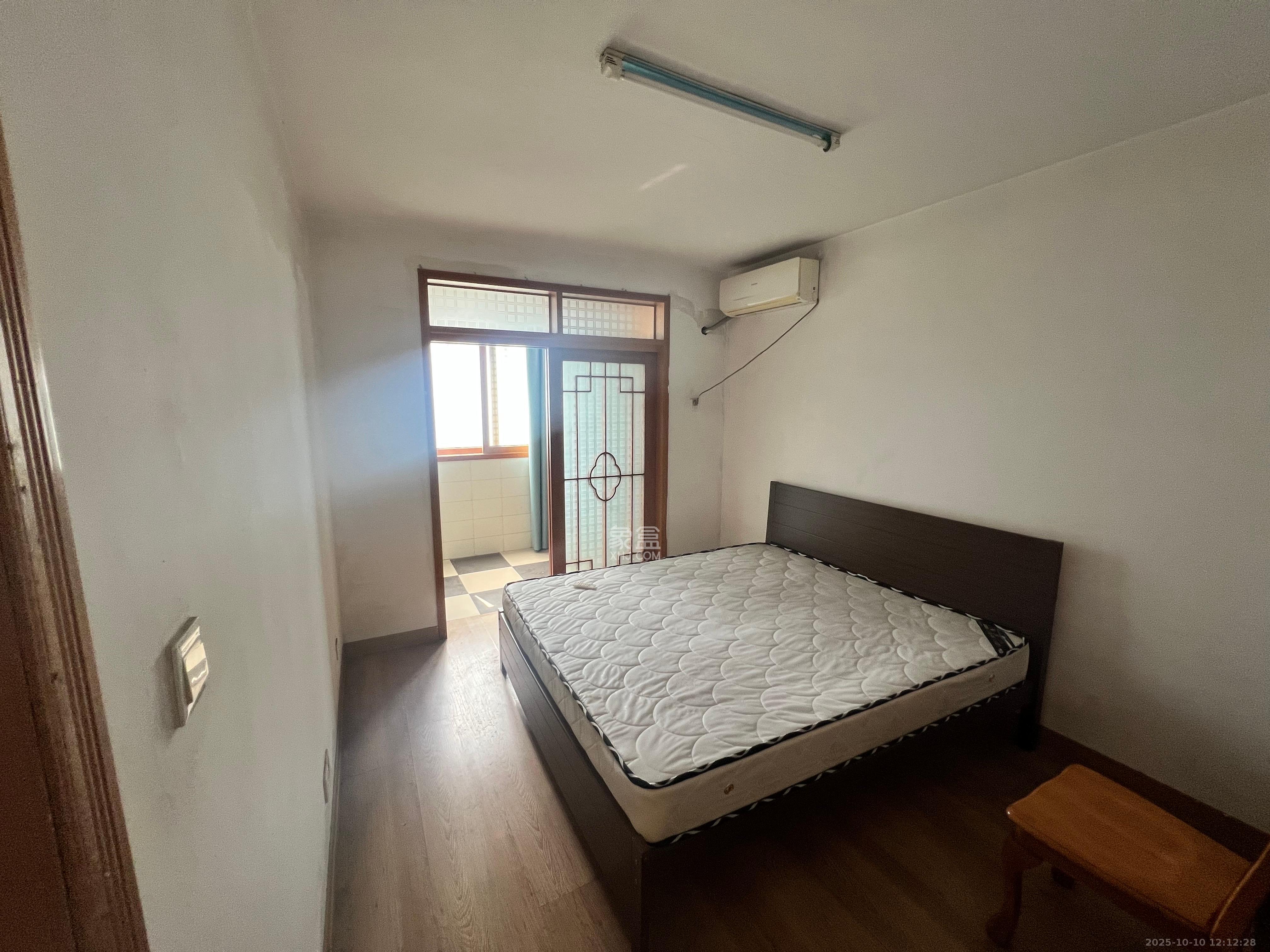 湖南中医药大学梨子山宿舍  2室2厅1卫    1800.0元/月室内图