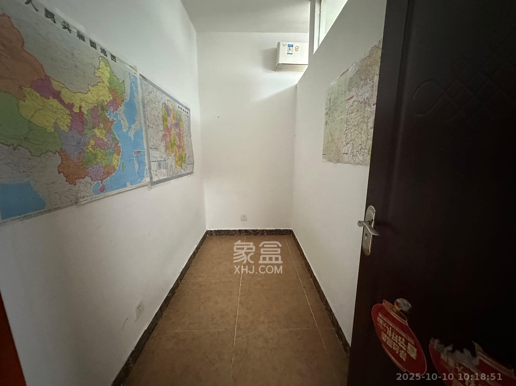 上河国际C区 1室1厅1卫 1800.0元/月 上河国际C区 1室1厅1卫 1800.0元/月室内图