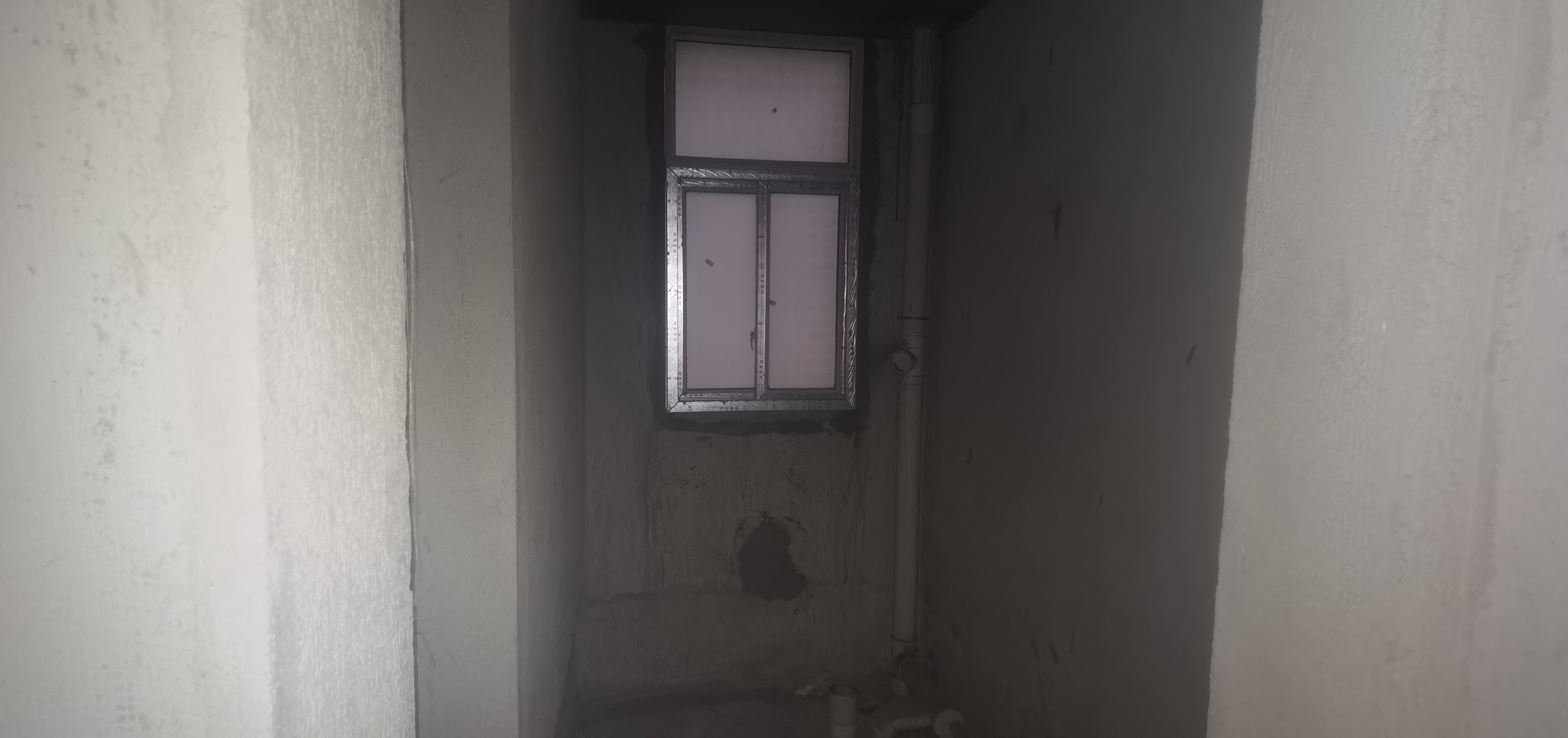 山水名苑  3室2厅2卫    46.0万客厅