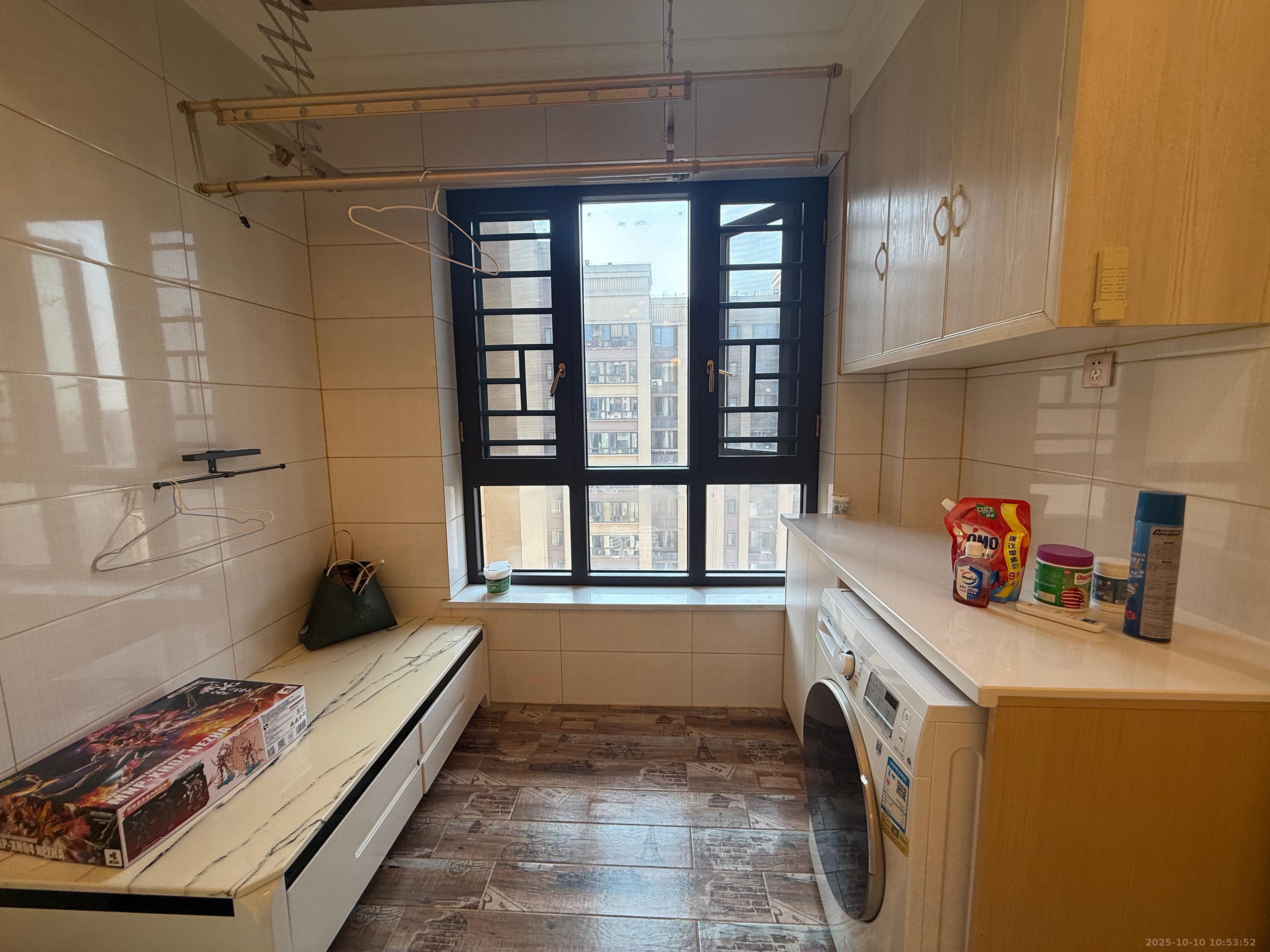 阳光城尚东湾青云苑  2室2厅1卫    2400.0元/月室内图