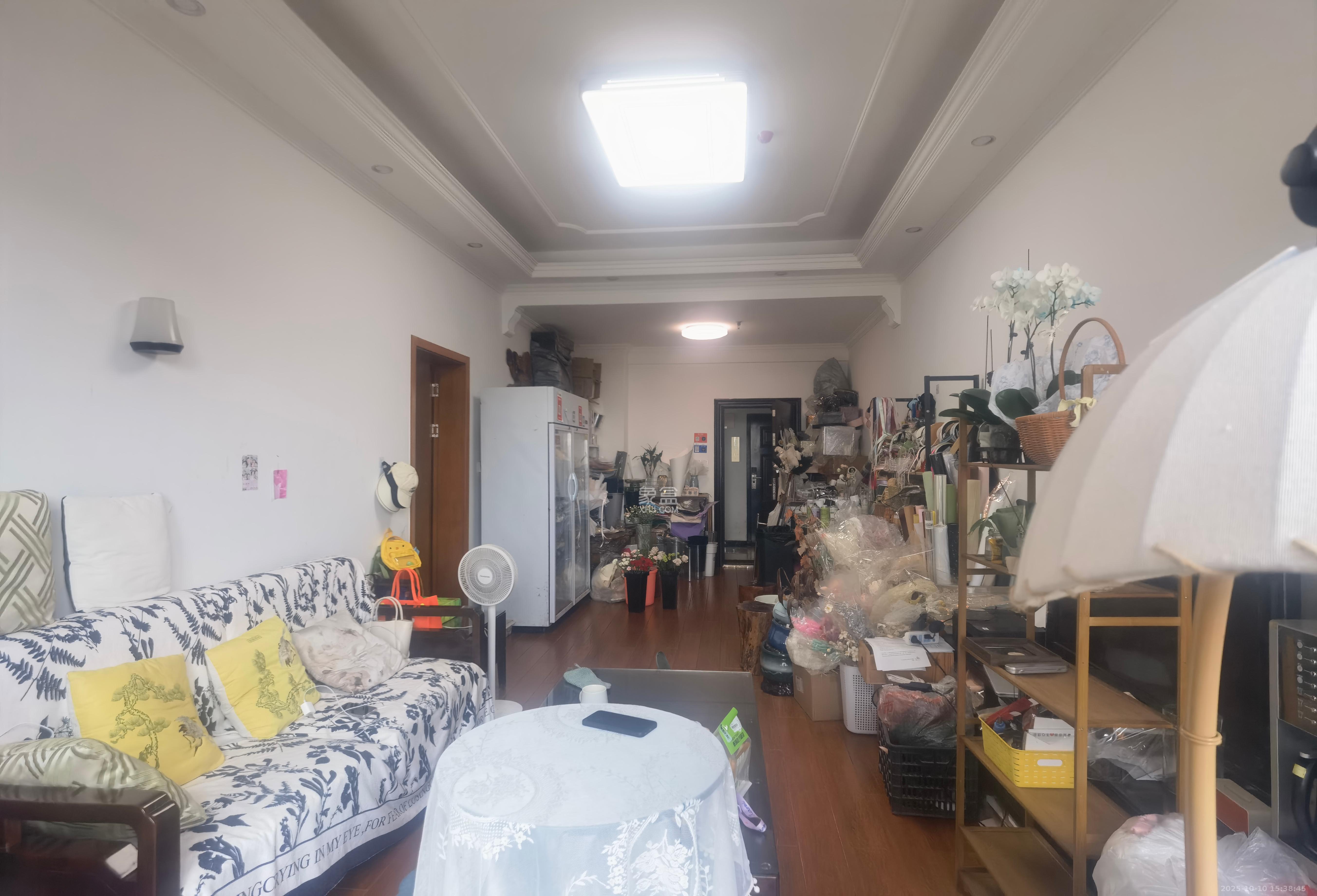 明大佳园  1室1厅1卫    3500.0元/月室内图