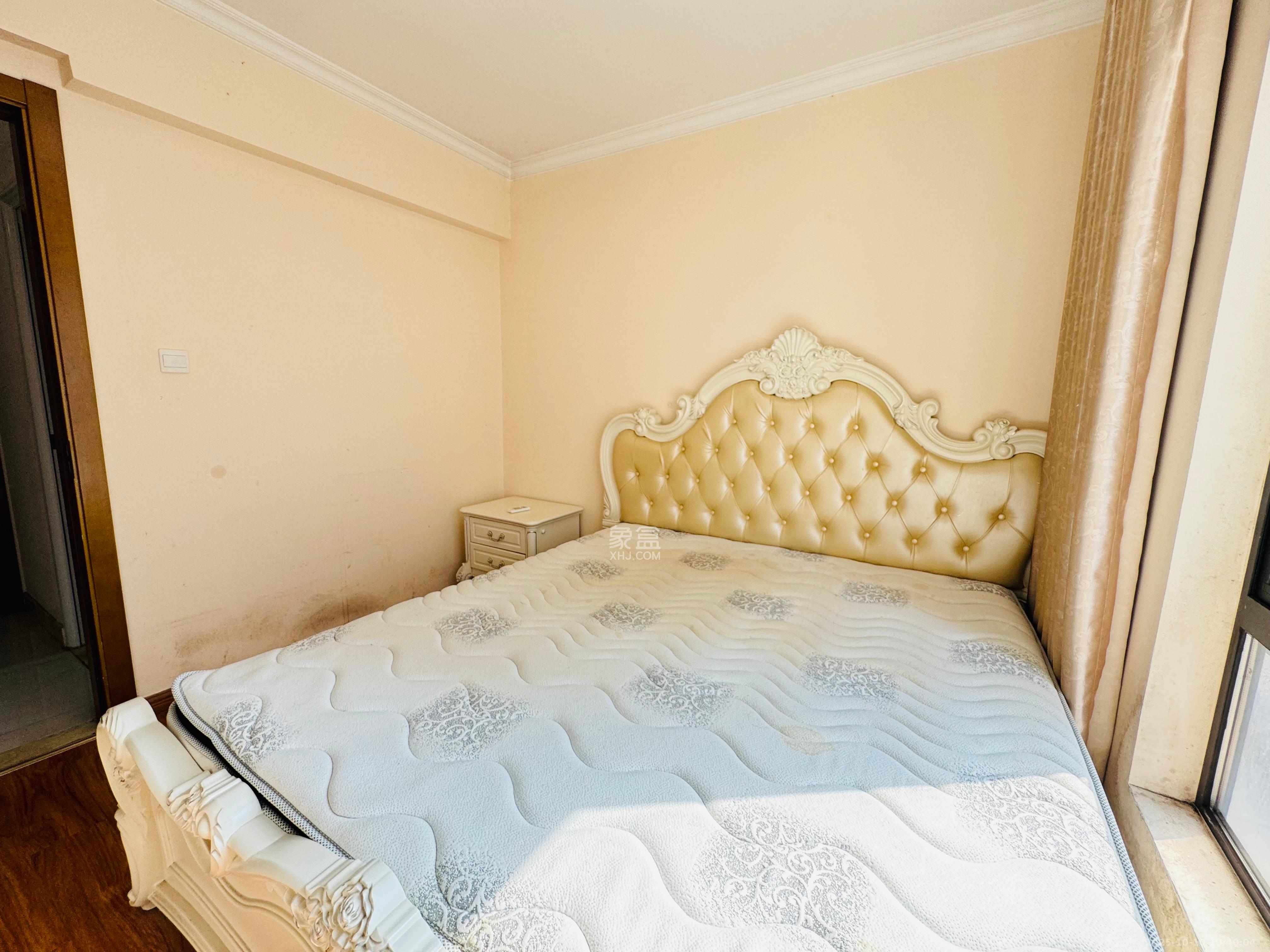 协信星澜汇  2室2厅1卫    2200.0元/月室内图