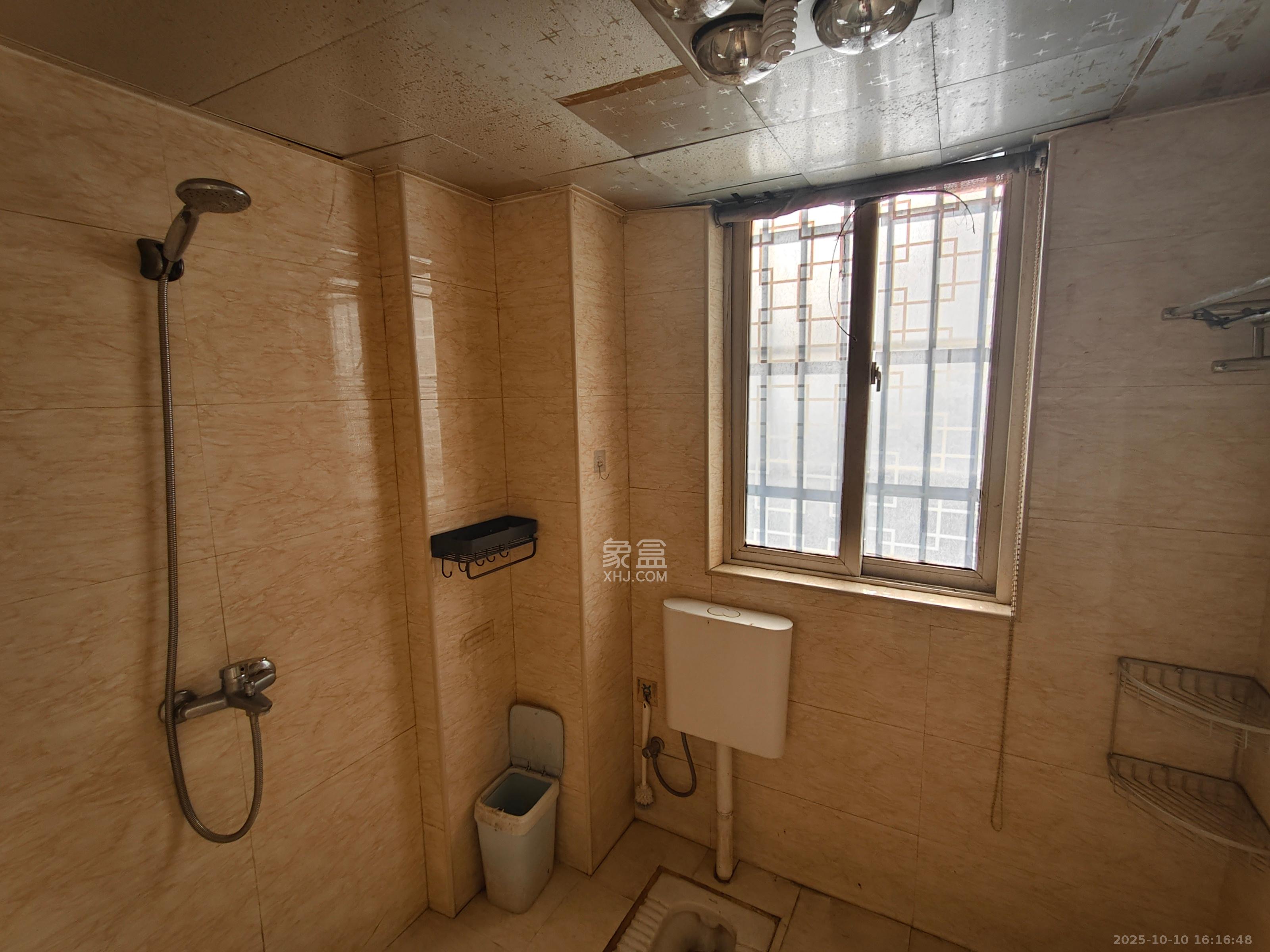 爵士湘 2室2厅1卫 1500.0元/月 爵士湘 2室2厅1卫 1500.0元/月室内图