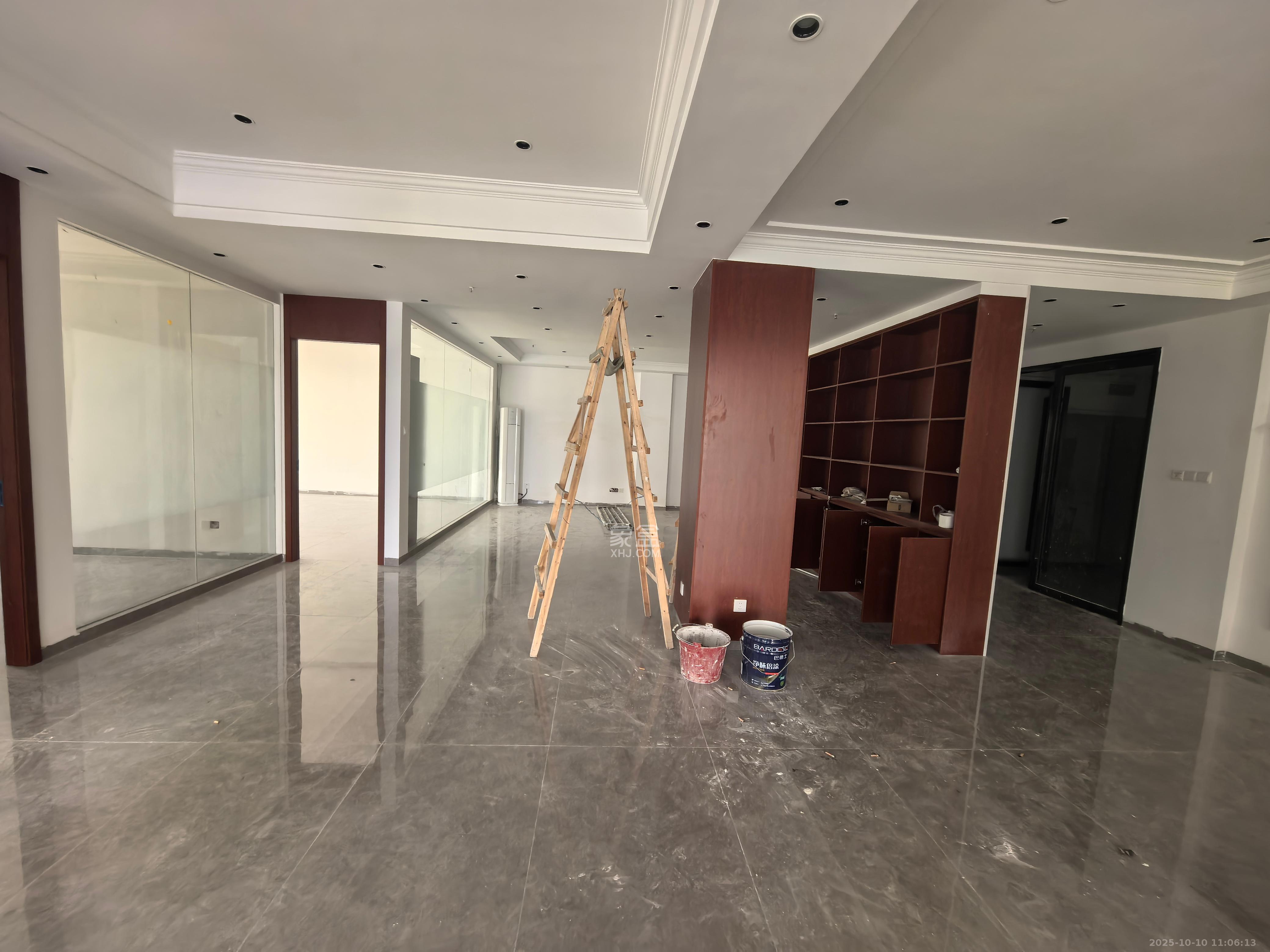 天经国际企业街区   260.0㎡      12000.0元/月室内图