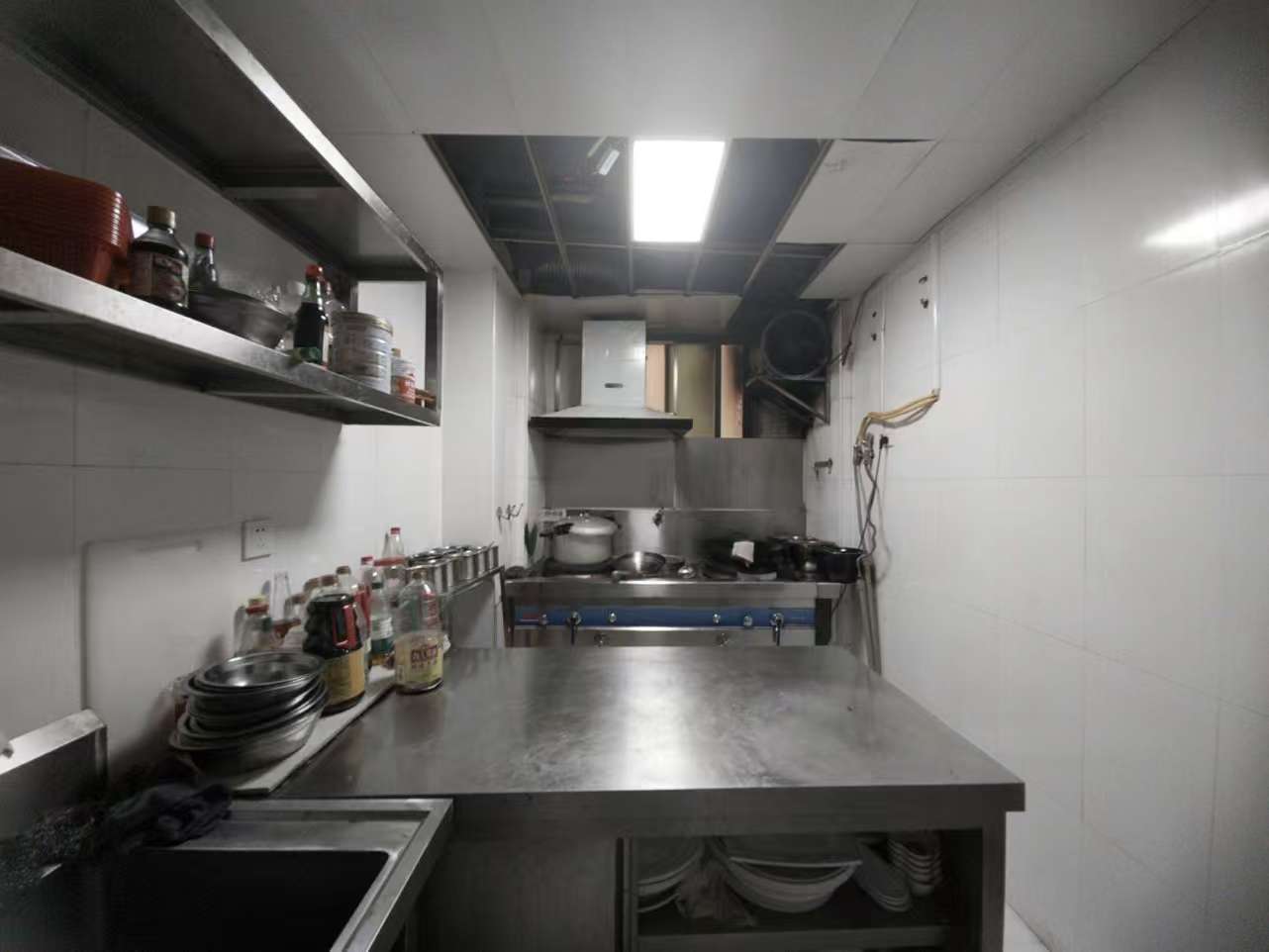 锡缘轩  4室2厅2卫    2900.0元/月室内图