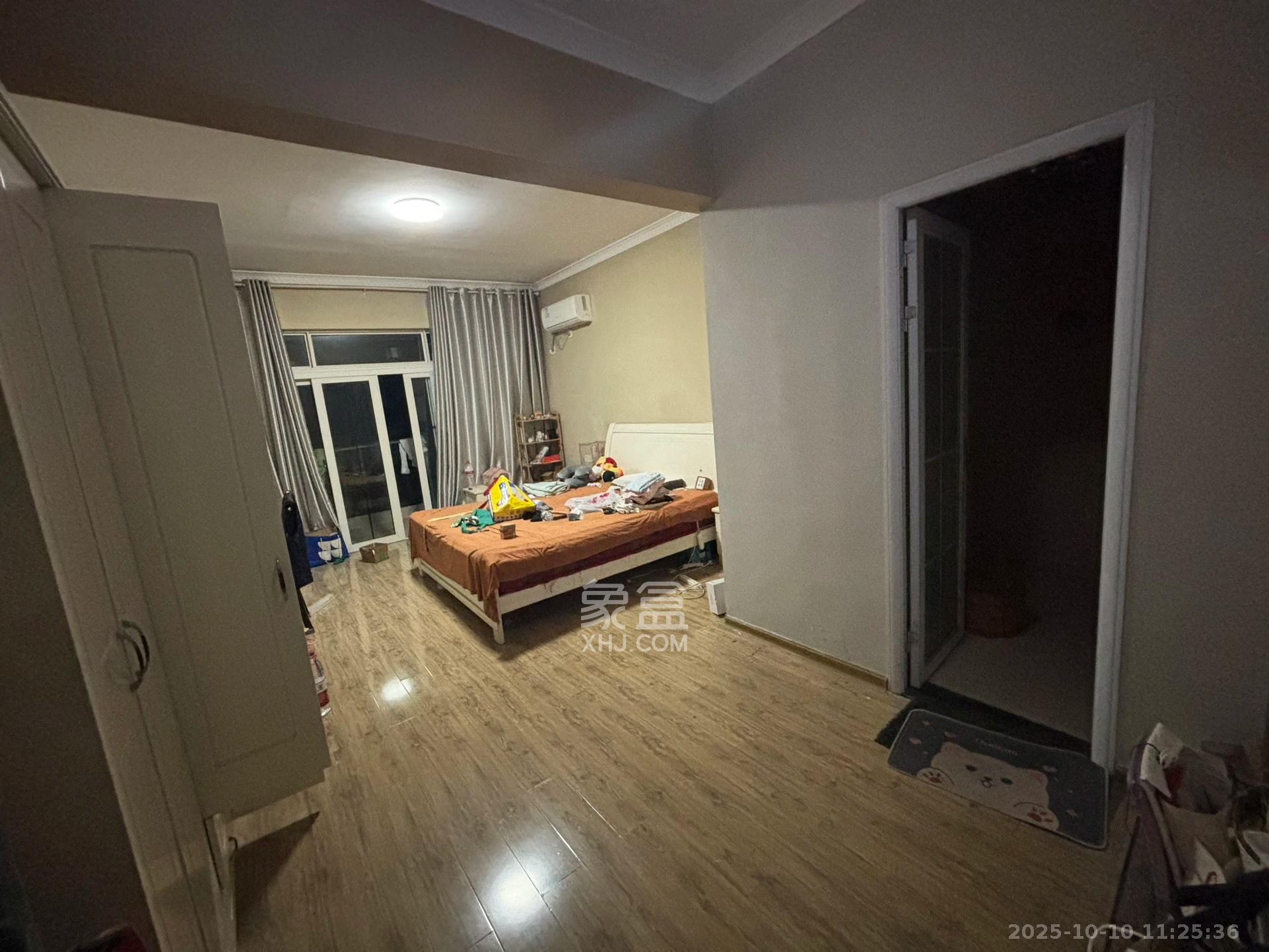 沁园春御院  1室1厅1卫    1200.0元/月室内图