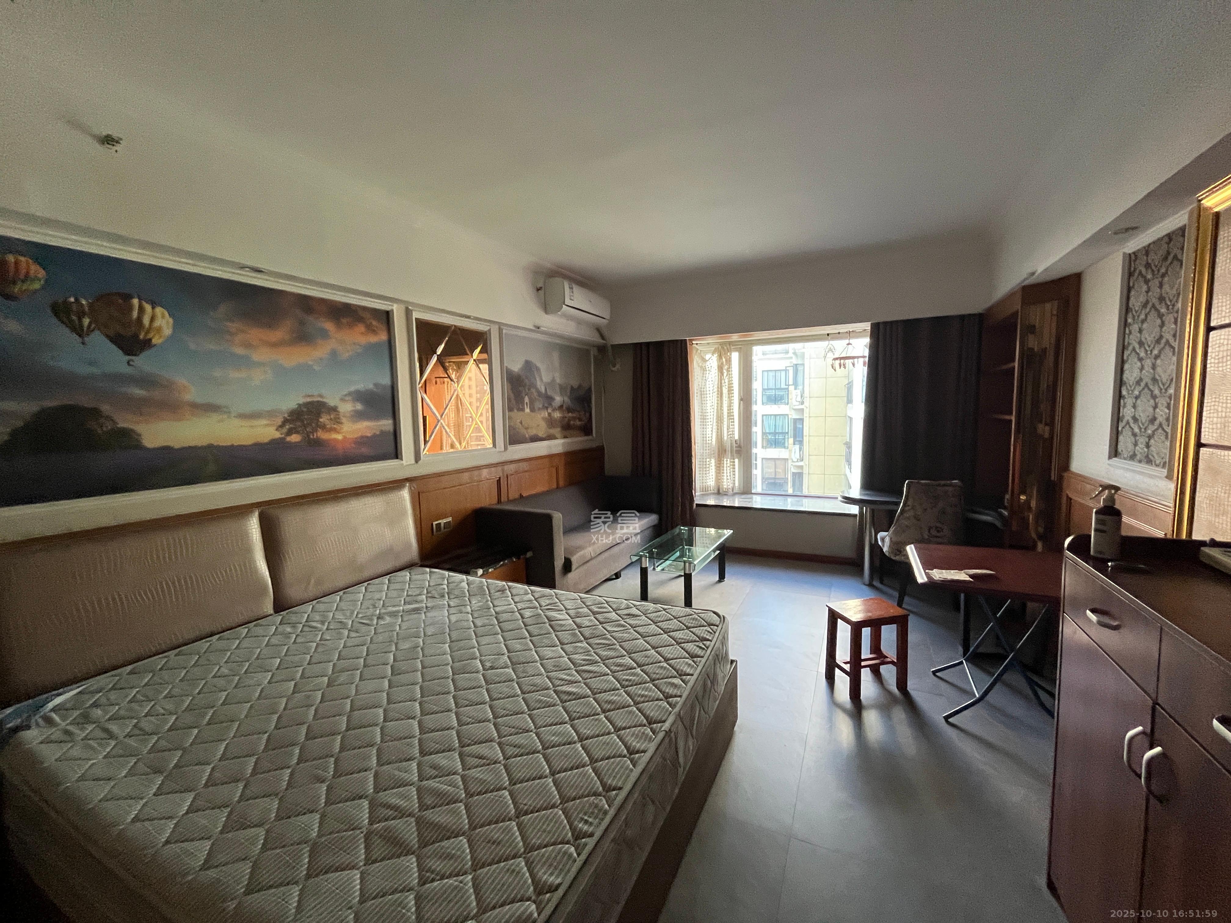 三重星都心  1室1厅3卫    1600.0元/月室内图