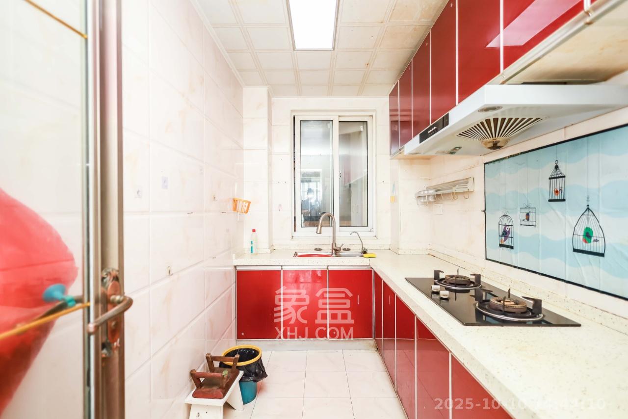 天麓尚层 3室2厅2卫 2100.0元/月 天麓尚层 3室2厅2卫 2100.0元/月室内图