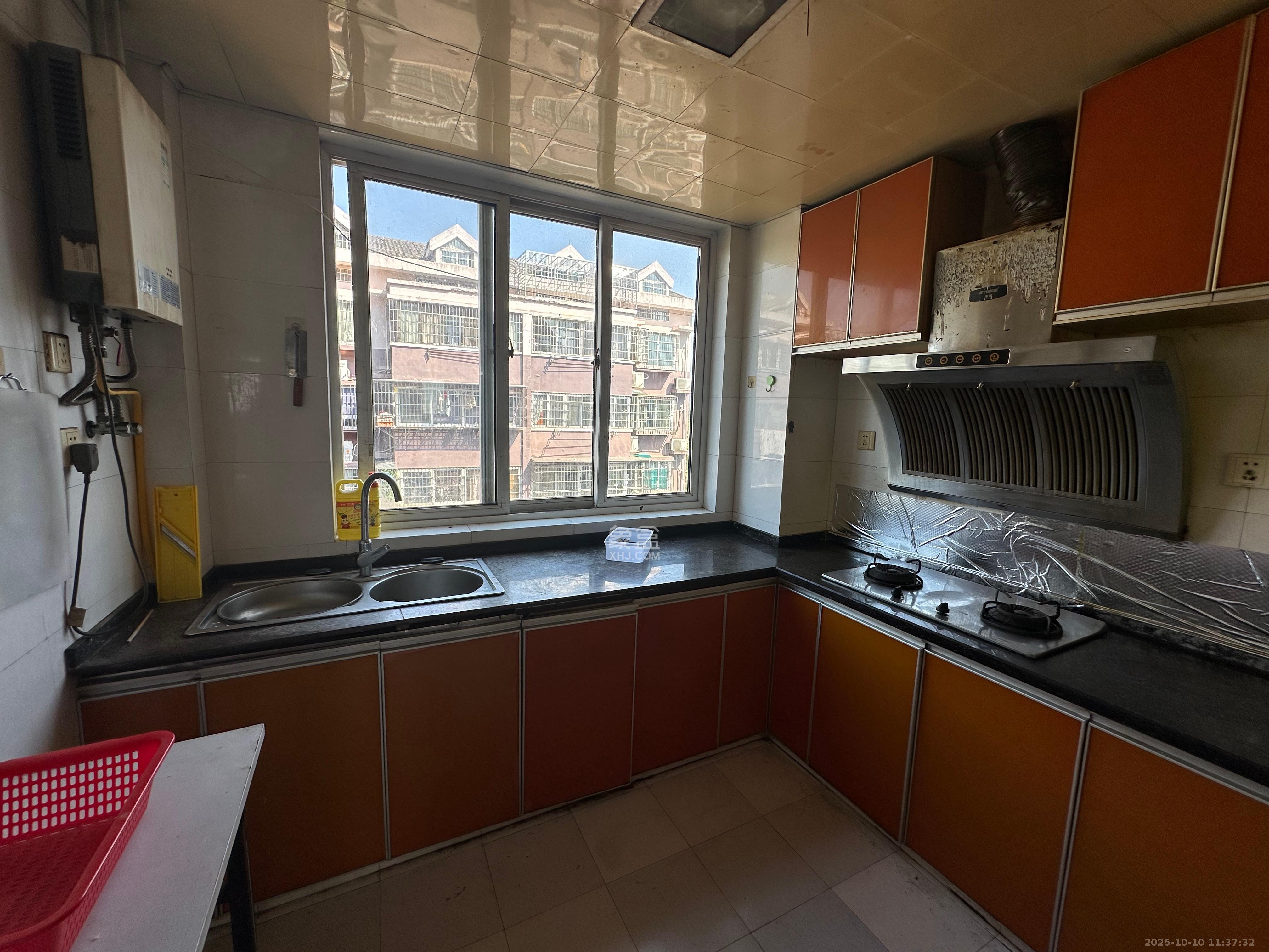 湘樟园小区(湘樟家园) 2室1厅1卫 1600.0元/月 湘樟园小区(湘樟家园) 2室1厅1卫 1600.0元/月室内图