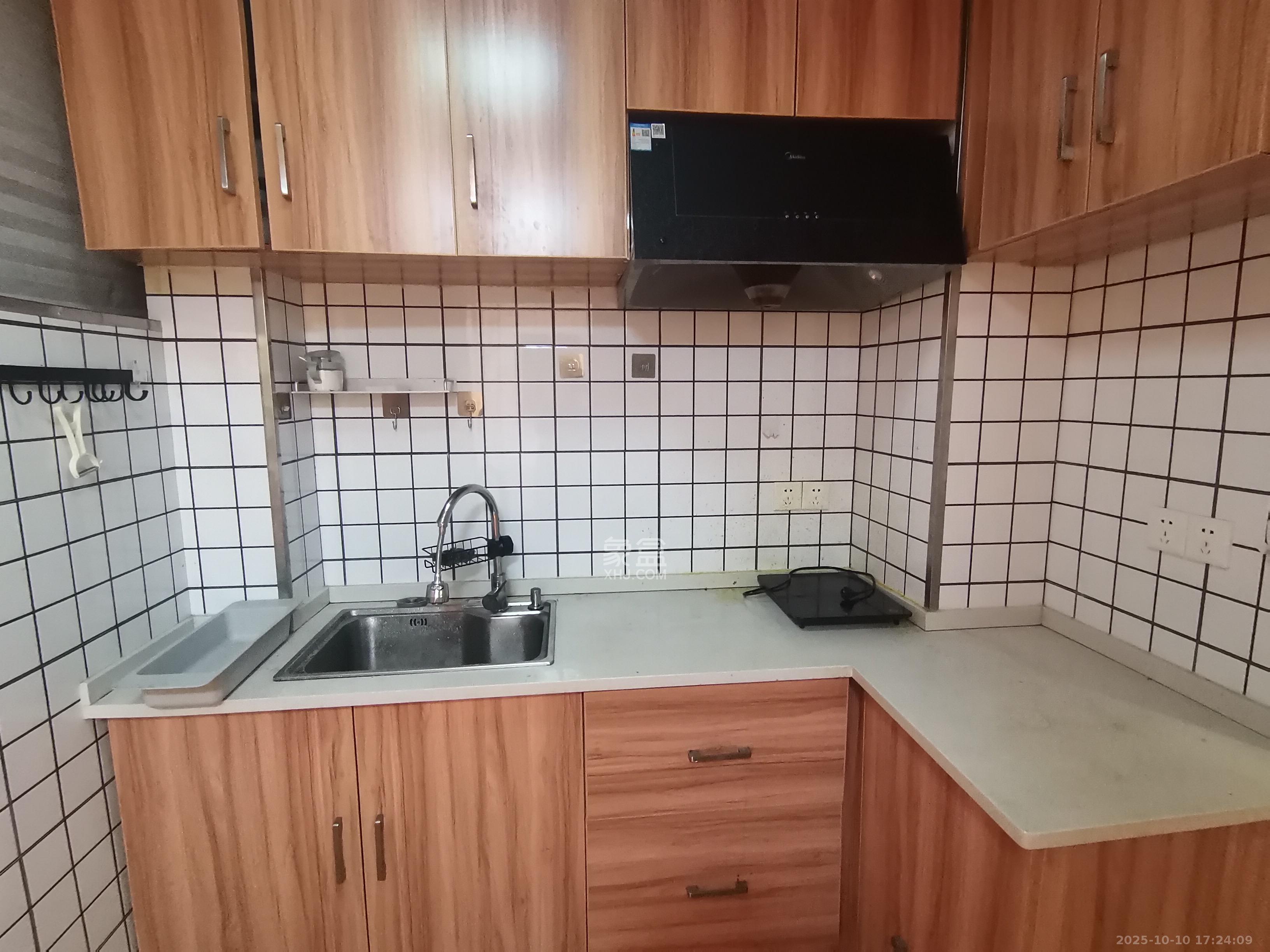 剑桥名门 1室1厅1卫 1500.0元/月 剑桥名门 1室1厅1卫 1500.0元/月室内图