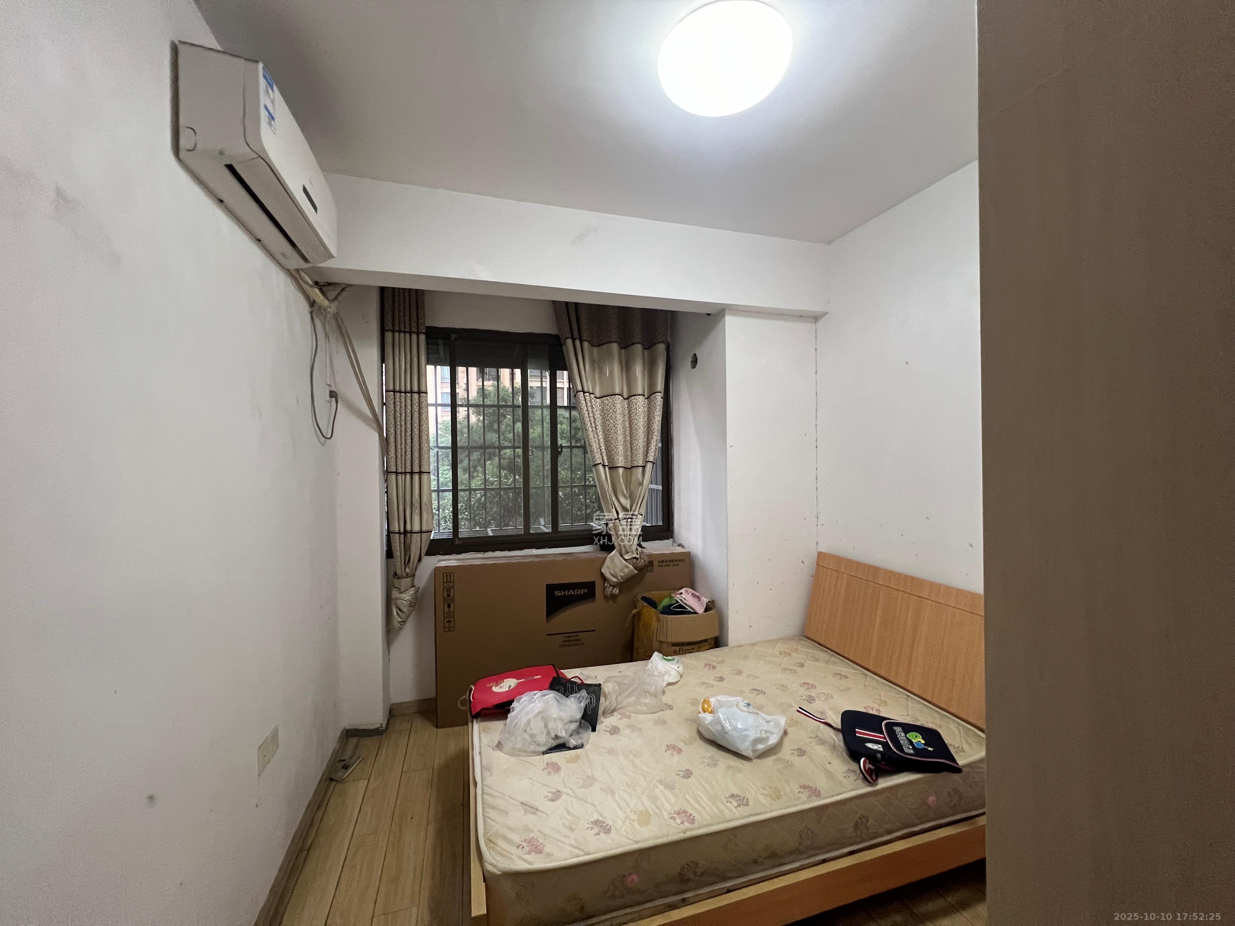 世茂铂翠湾二期  3室2厅1卫    2800.0元/月室内图