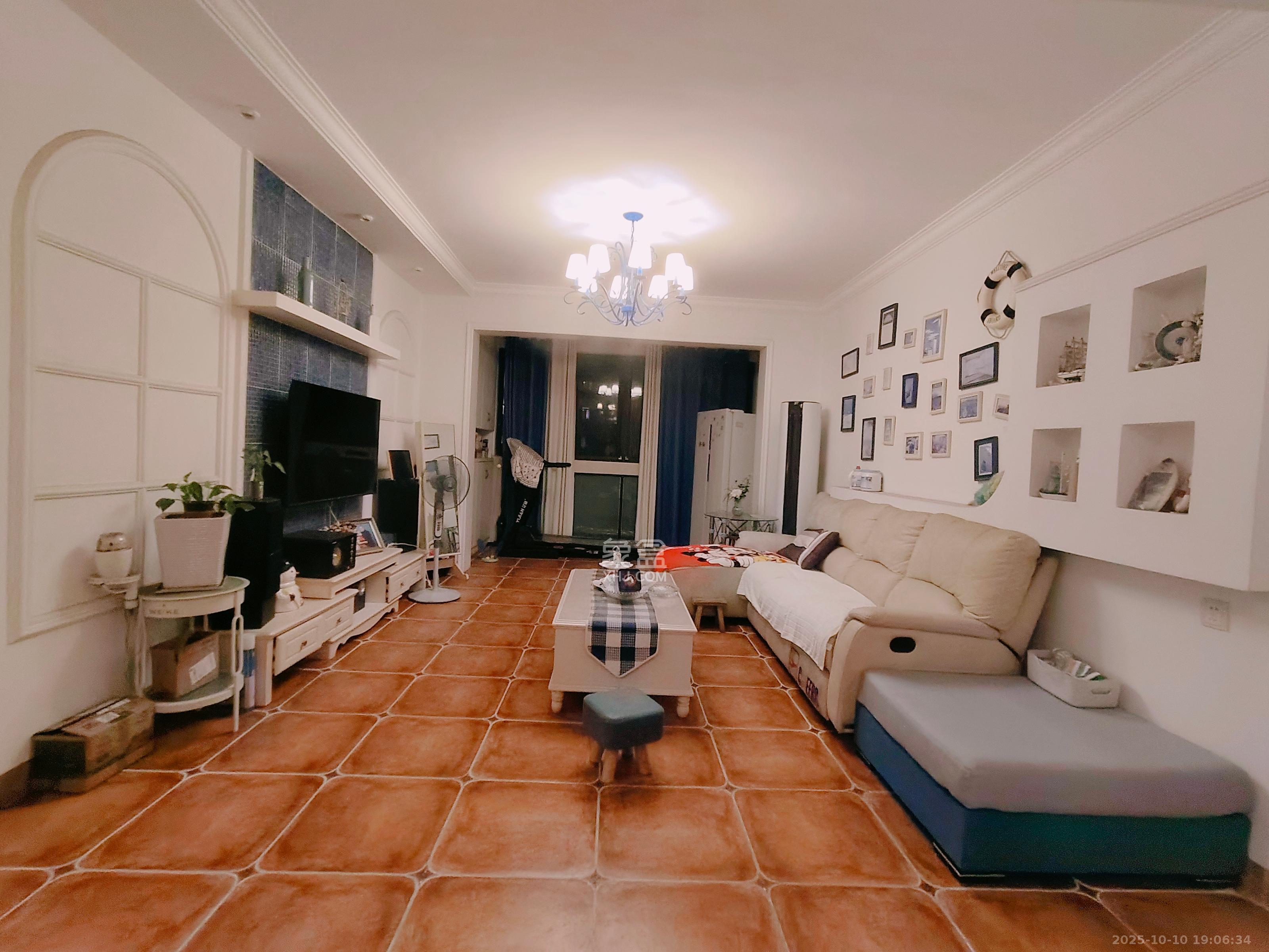 阳光丽城一期  4室2厅2卫    4000.0元/月 阳光丽城一期  4室2厅2卫    4000.0元/月