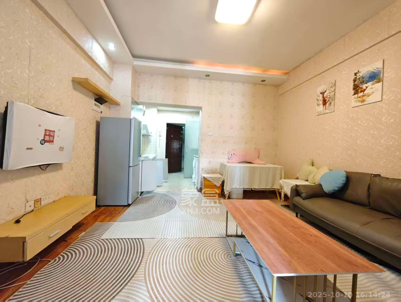 摩天一号  1室1厅1卫    1600.0元/月室内图