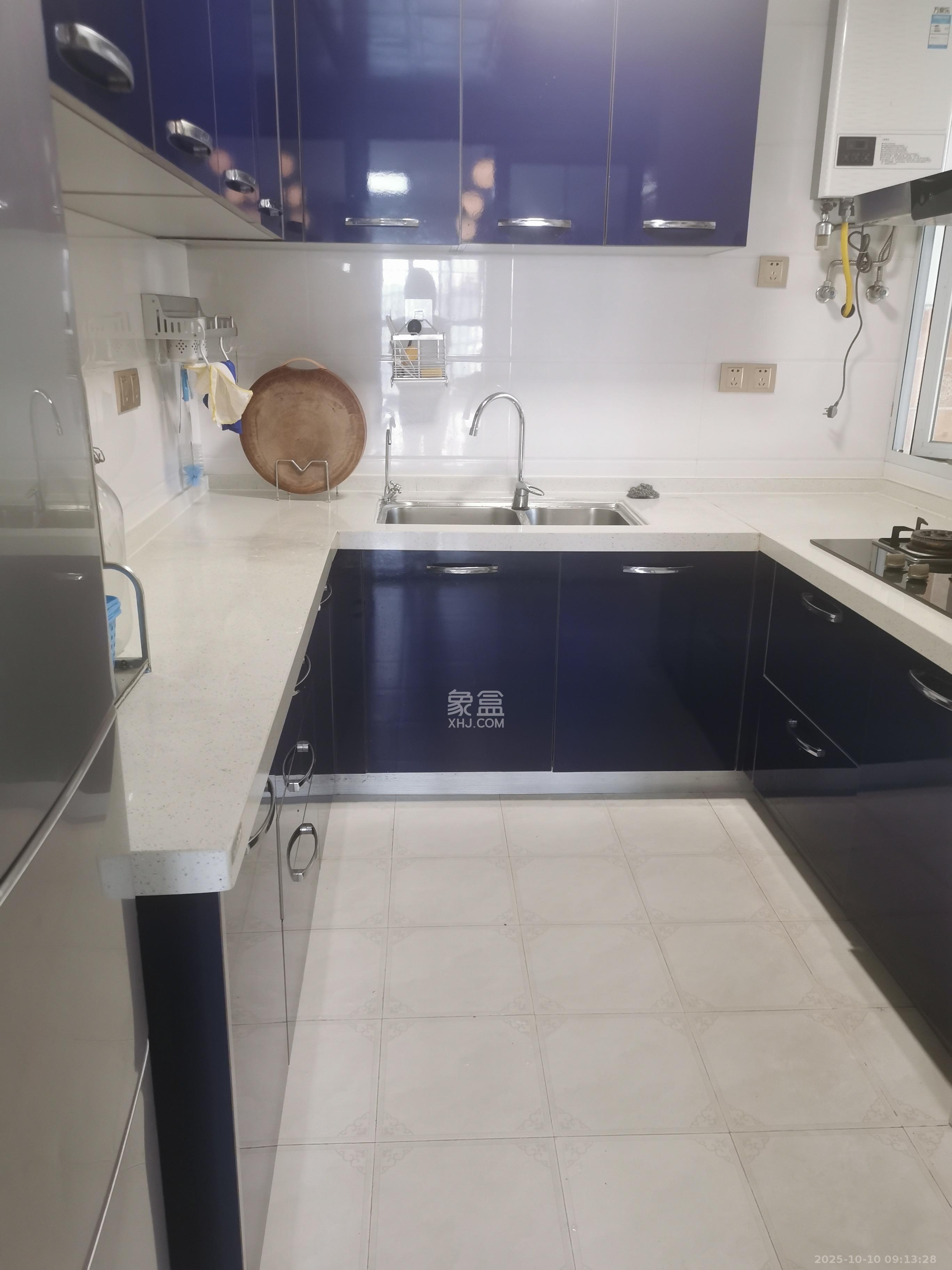 中粮自然天城  3室2厅2卫    2100.0元/月室内图