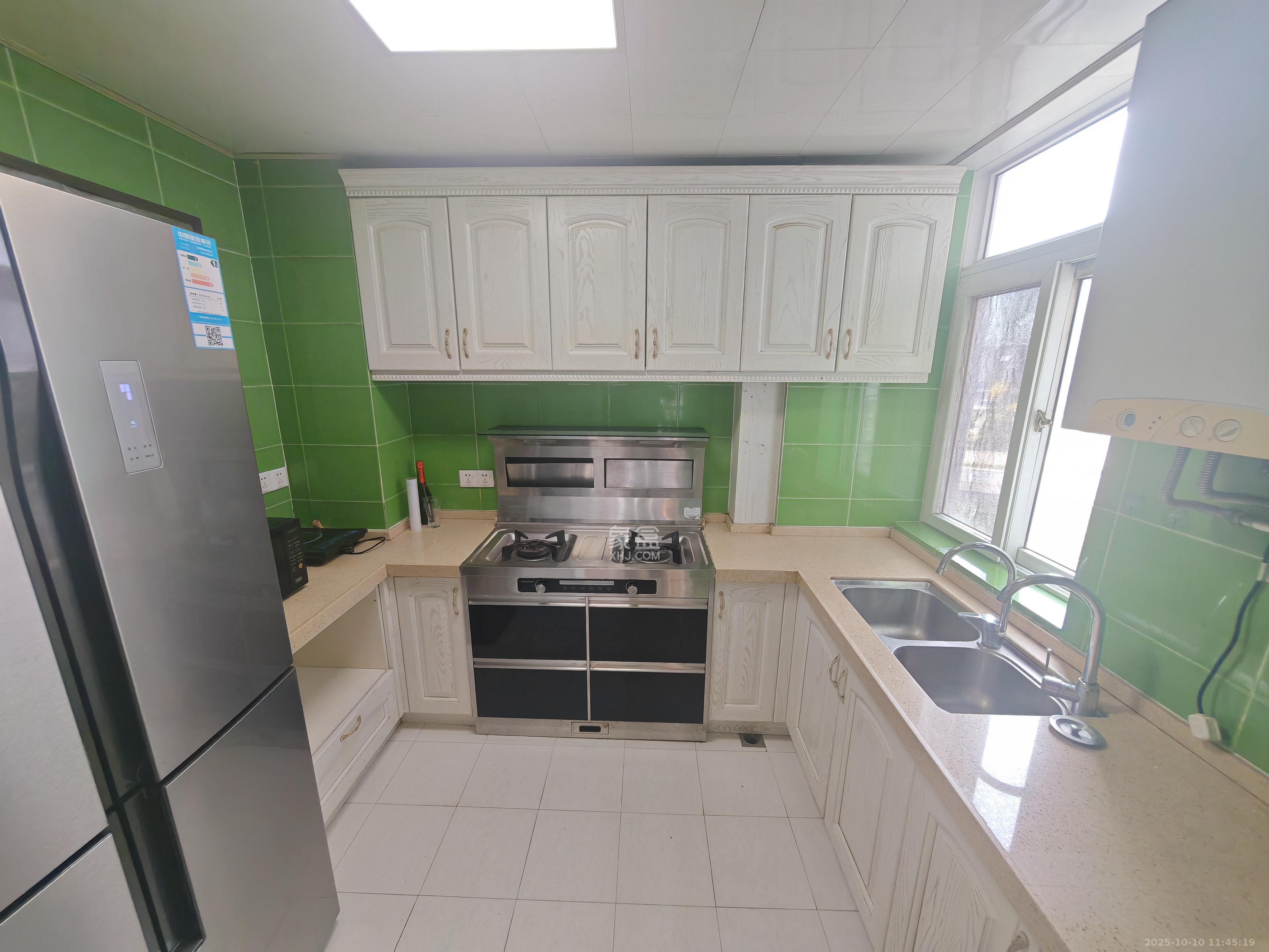 五一华府 3室2厅2卫 5000.0元/月 五一华府 3室2厅2卫 5000.0元/月室内图