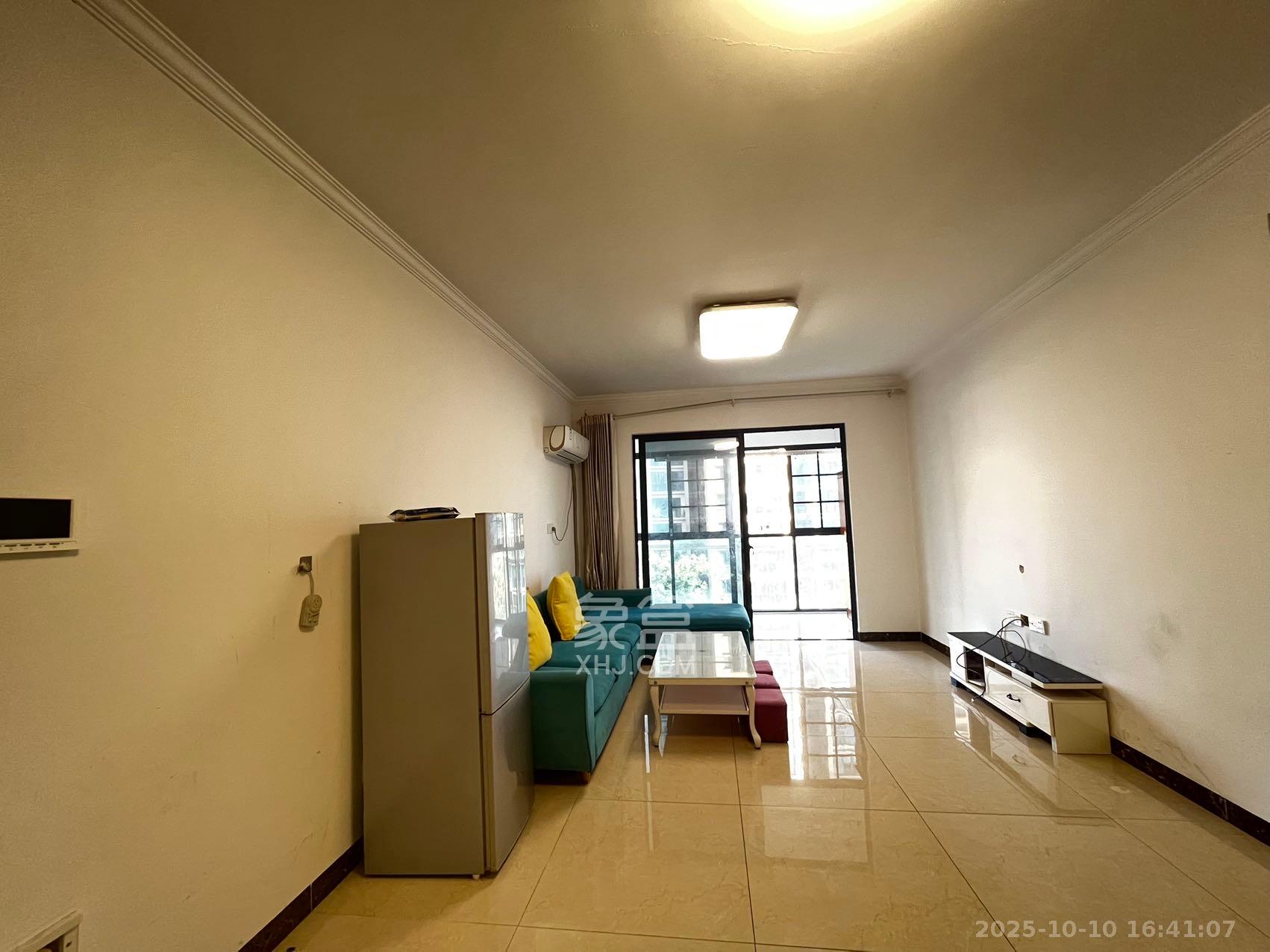 中南红领邦(红星嘉和苑) 3室2厅1卫 2200.0元/月 中南红领邦(红星嘉和苑) 3室2厅1卫 2200.0元/月室内图