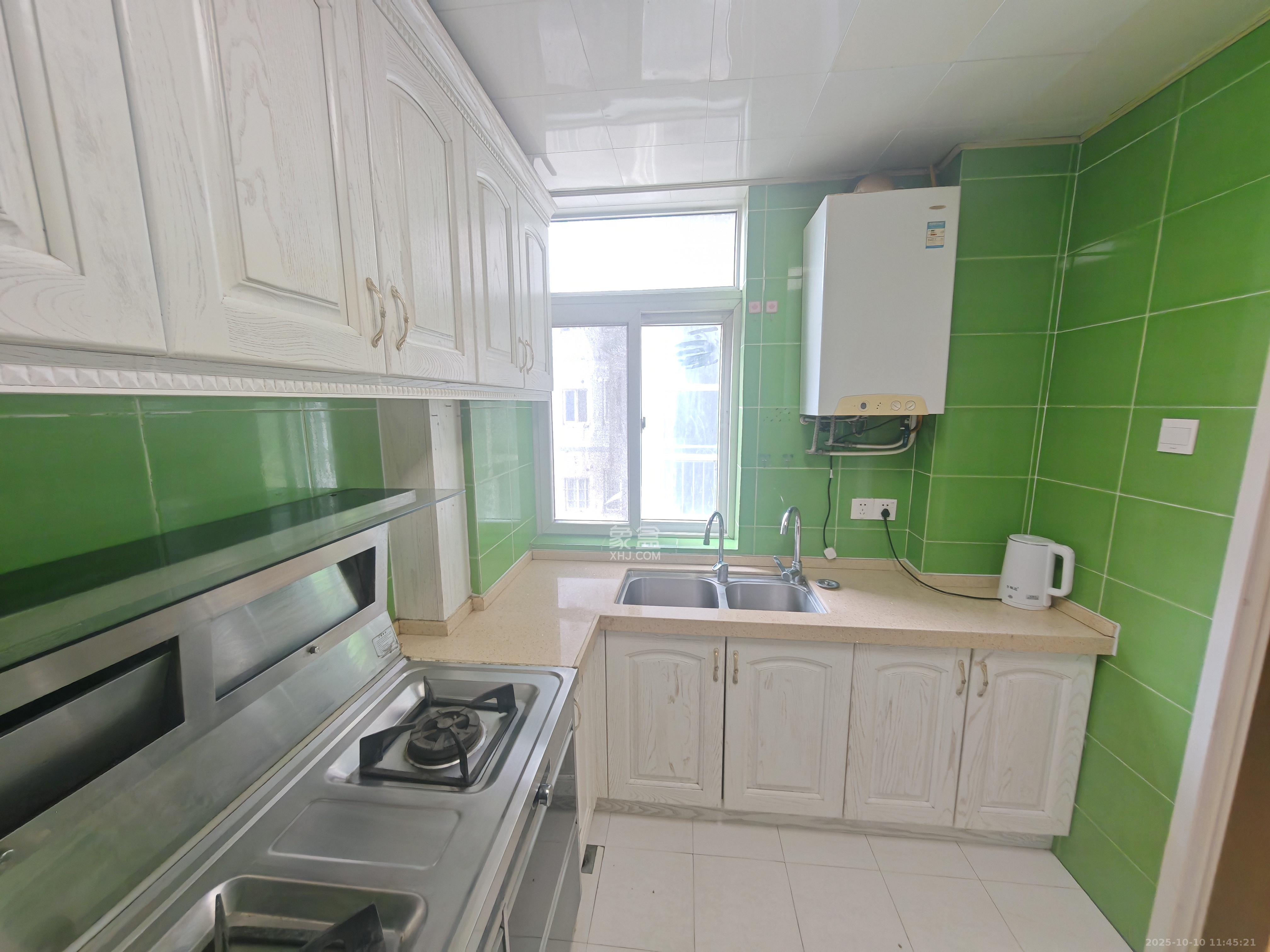 五一华府 3室2厅2卫 5000.0元/月 五一华府 3室2厅2卫 5000.0元/月室内图