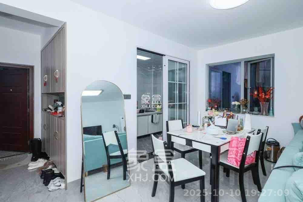 潇湘奥林匹克花园 3室2厅1卫 2600.0元/月 潇湘奥林匹克花园 3室2厅1卫 2600.0元/月室内图