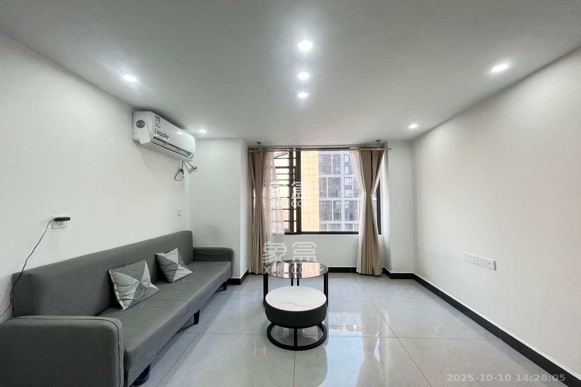 新城悦隽公园 2室1厅1卫 1600.0元/月 新城悦隽公园 2室1厅1卫 1600.0元/月室内图