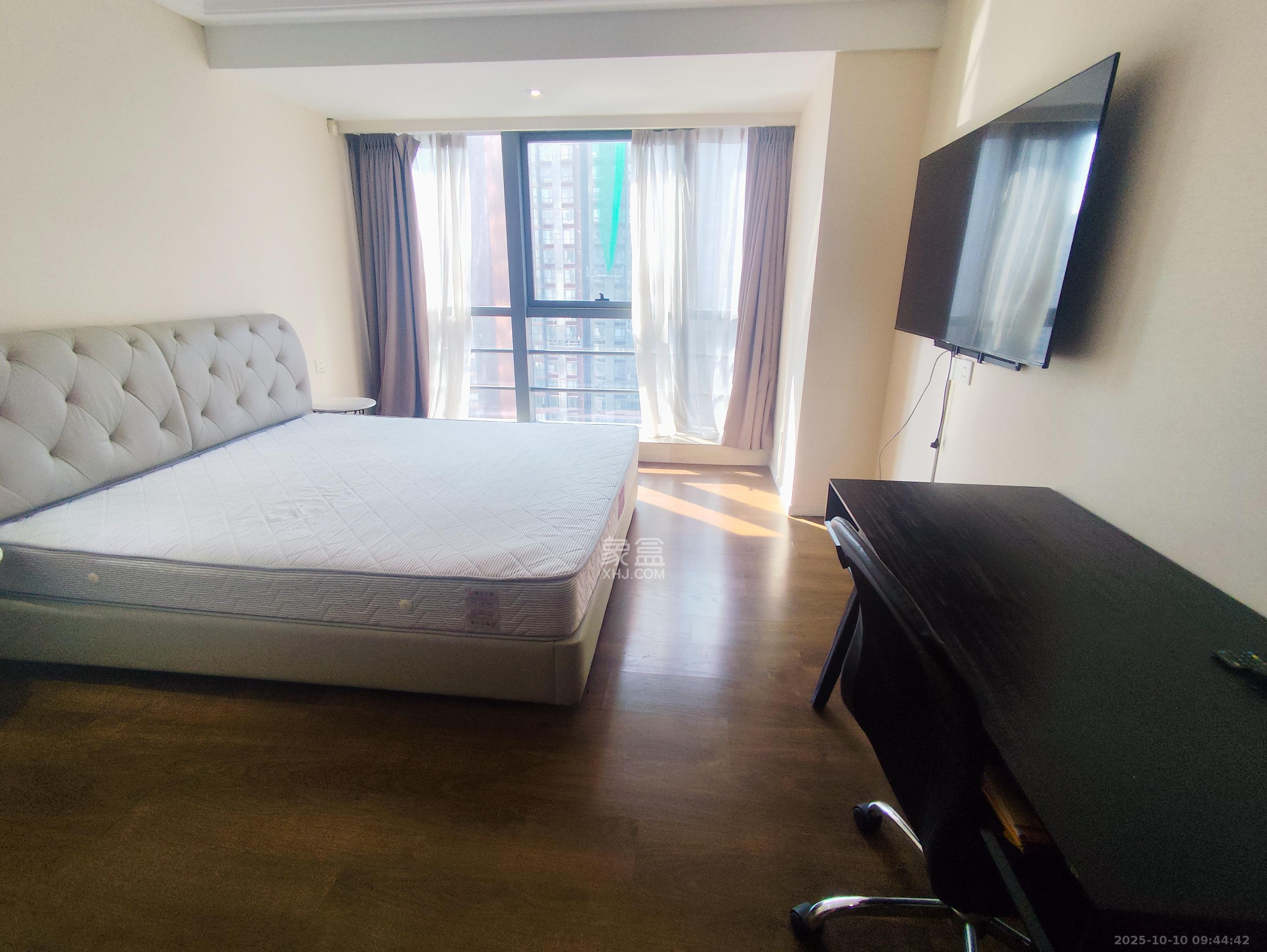 泊富公寓(泊富国际广场)  1室1厅1卫    2300.0元/月 泊富公寓(泊富国际广场)  1室1厅1卫    2300.0元/月室内图