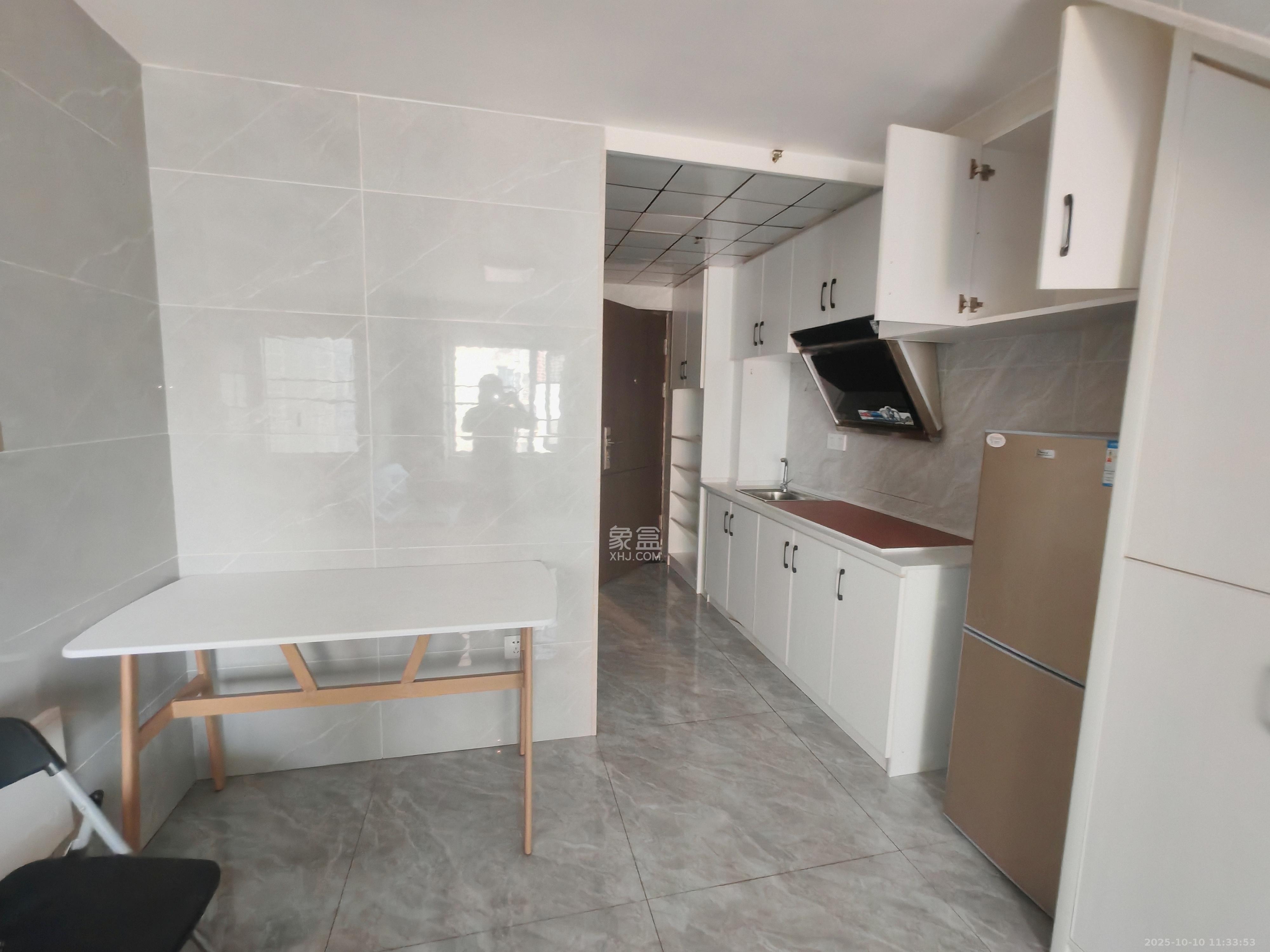 君合新城玺樾 1室0厅0卫 1400.0元/月 君合新城玺樾 1室0厅0卫 1400.0元/月室内图