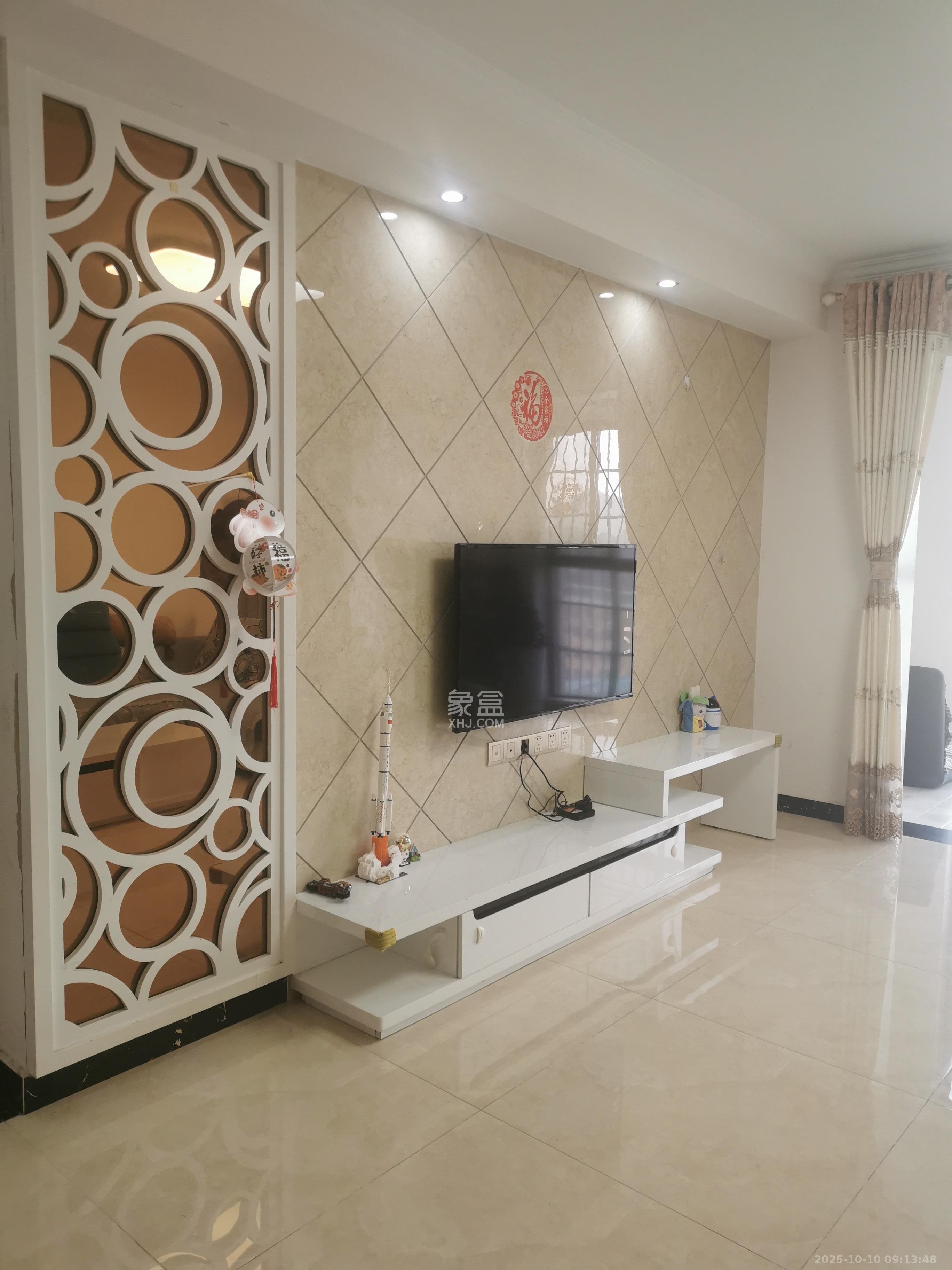 中粮自然天城  3室2厅2卫    2100.0元/月室内图