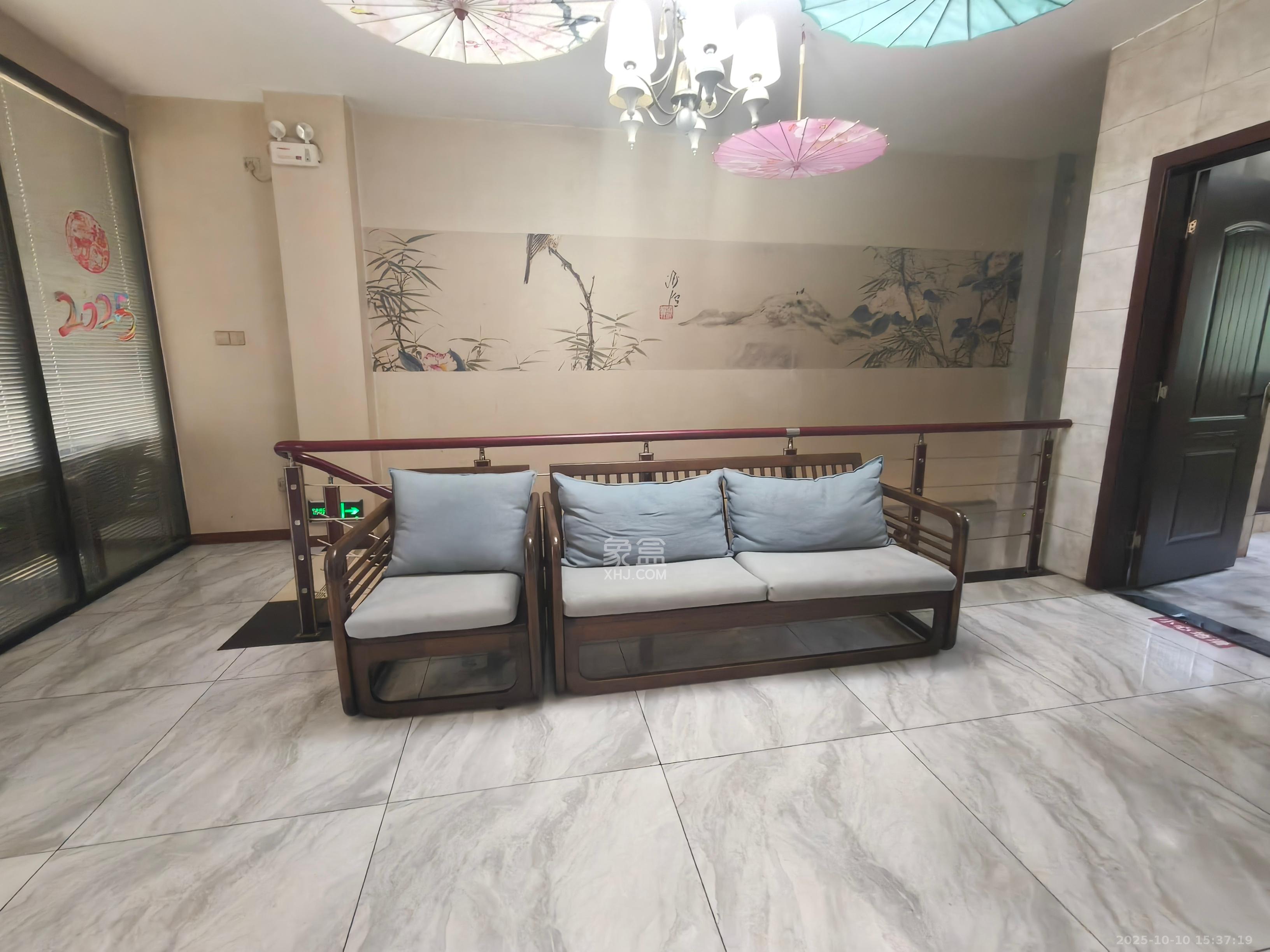 康桥长郡   95.0㎡      35000.0元/月室内图