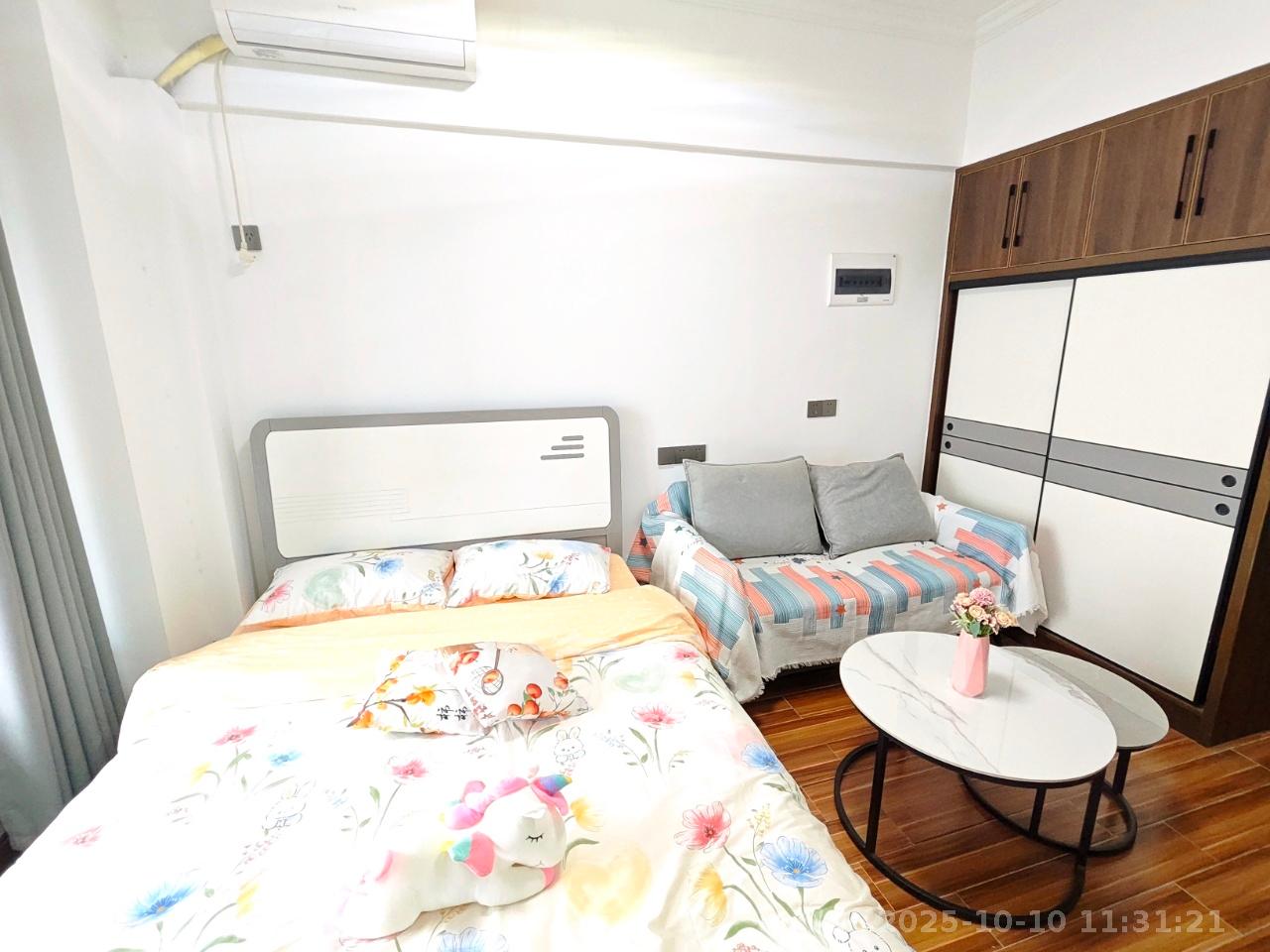 龙湖湘江星座（祺鑫星座公寓）  1室1厅1卫    1400.0元/月室内图