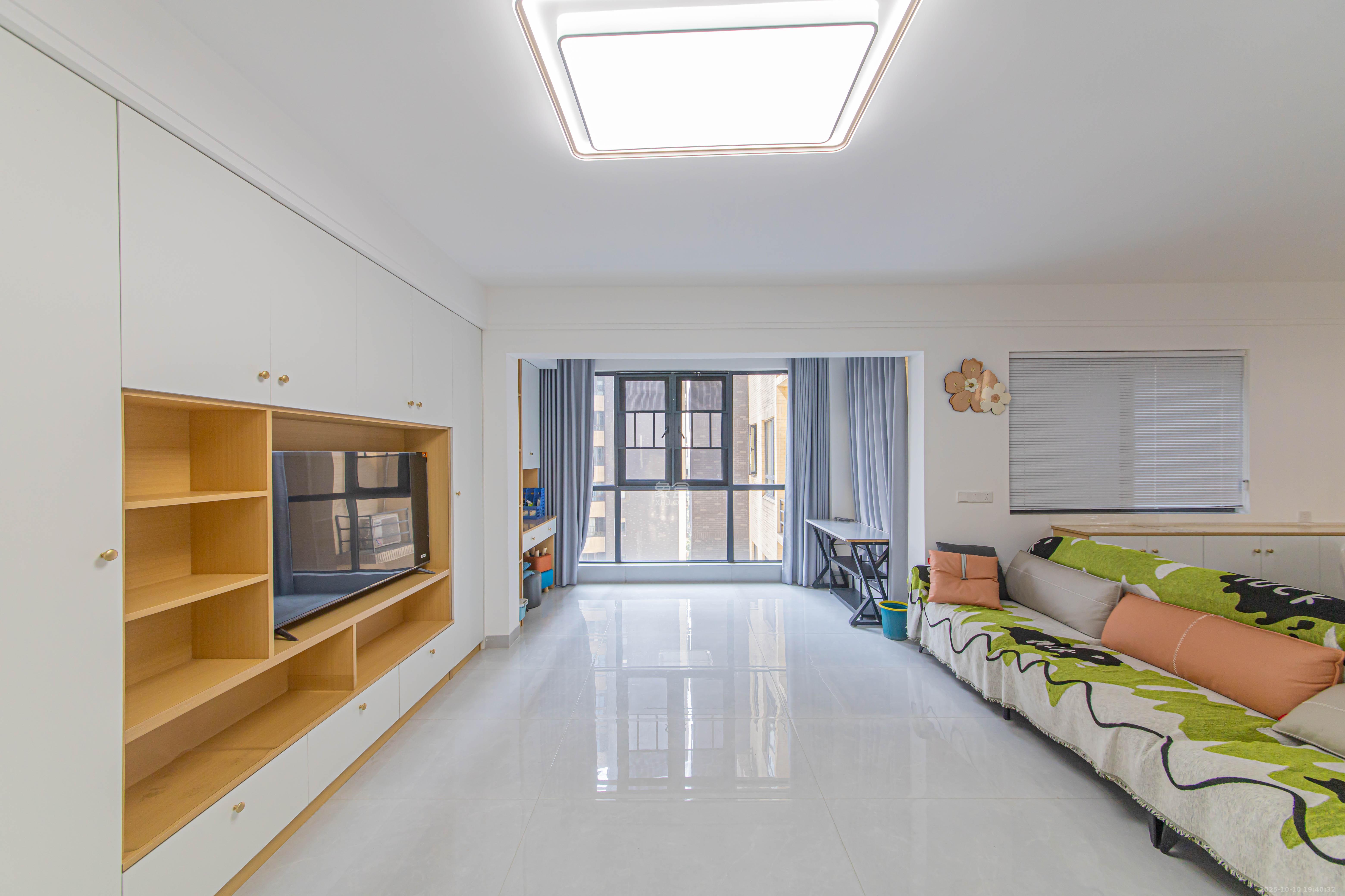 九峰远见  3室2厅2卫    155.0万