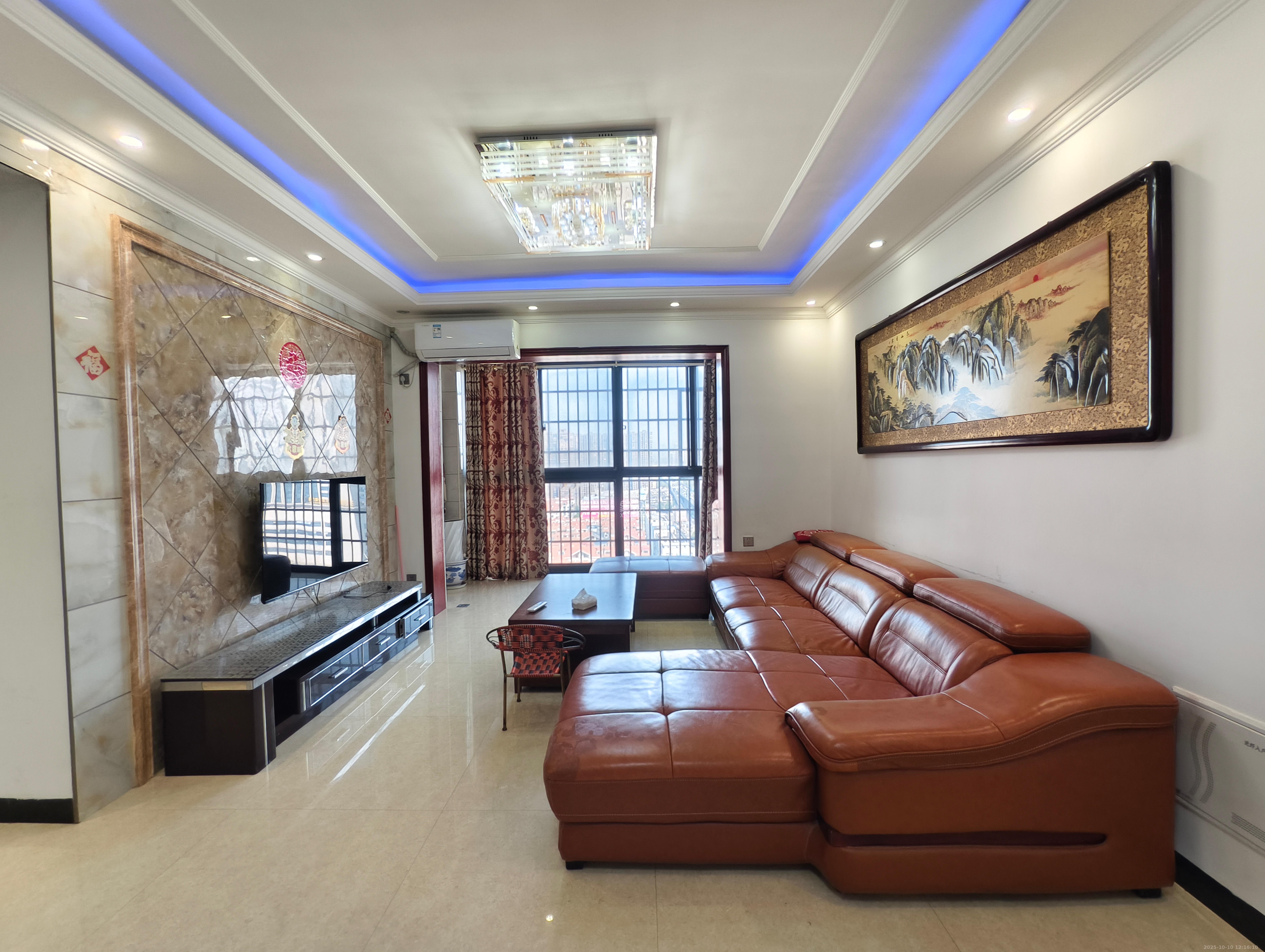 华城广场 2室2厅1卫 2800.0元/月 华城广场 2室2厅1卫 2800.0元/月室内图