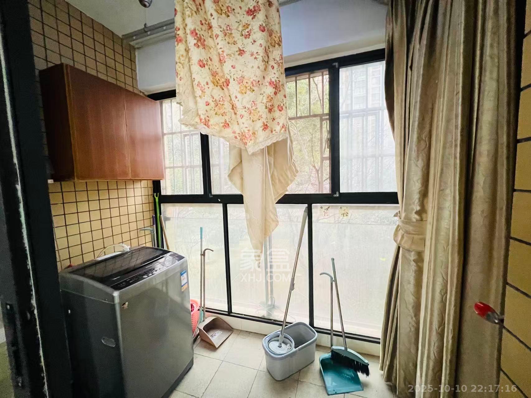 锦湘国际星城三期(锦绣苑) 2室2厅1卫 2200.0元/月 锦湘国际星城三期(锦绣苑) 2室2厅1卫 2200.0元/月室内图