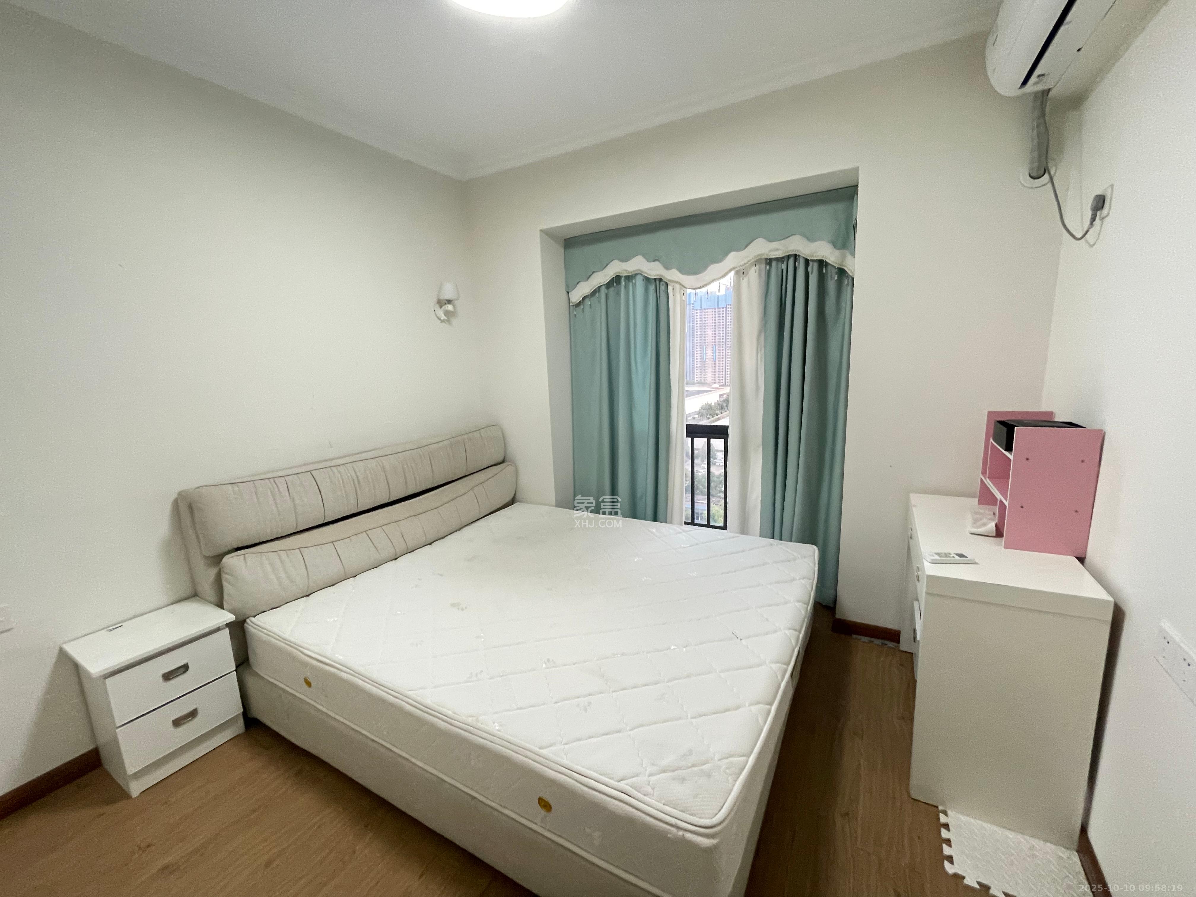 兰亭都荟(璟峰苑) 3室2厅1卫 2900.0元/月 兰亭都荟(璟峰苑) 3室2厅1卫 2900.0元/月室内图