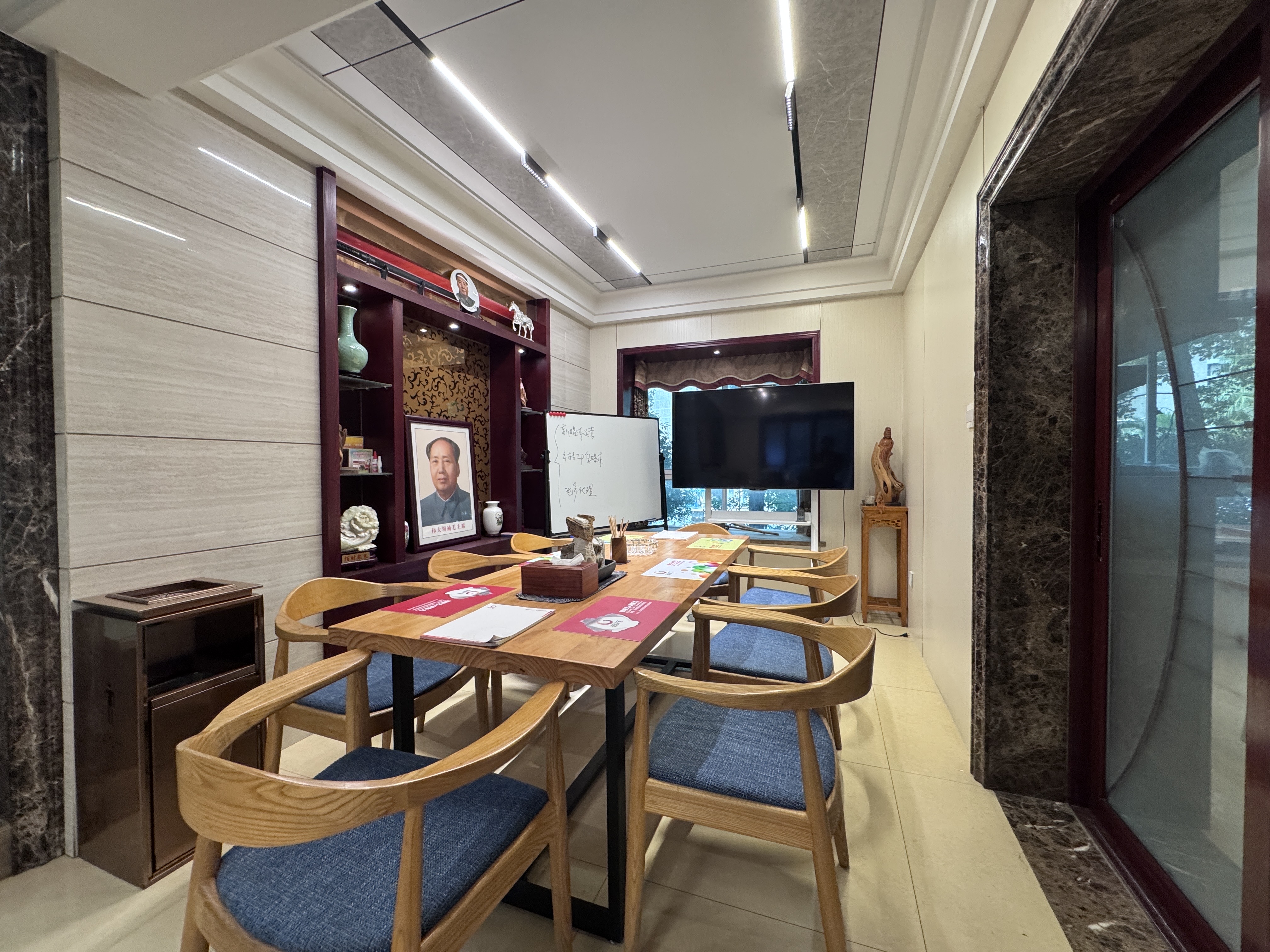 世纪星城  1室2厅2卫    3500.0元/月 世纪星城  1室2厅2卫    3500.0元/月室内图