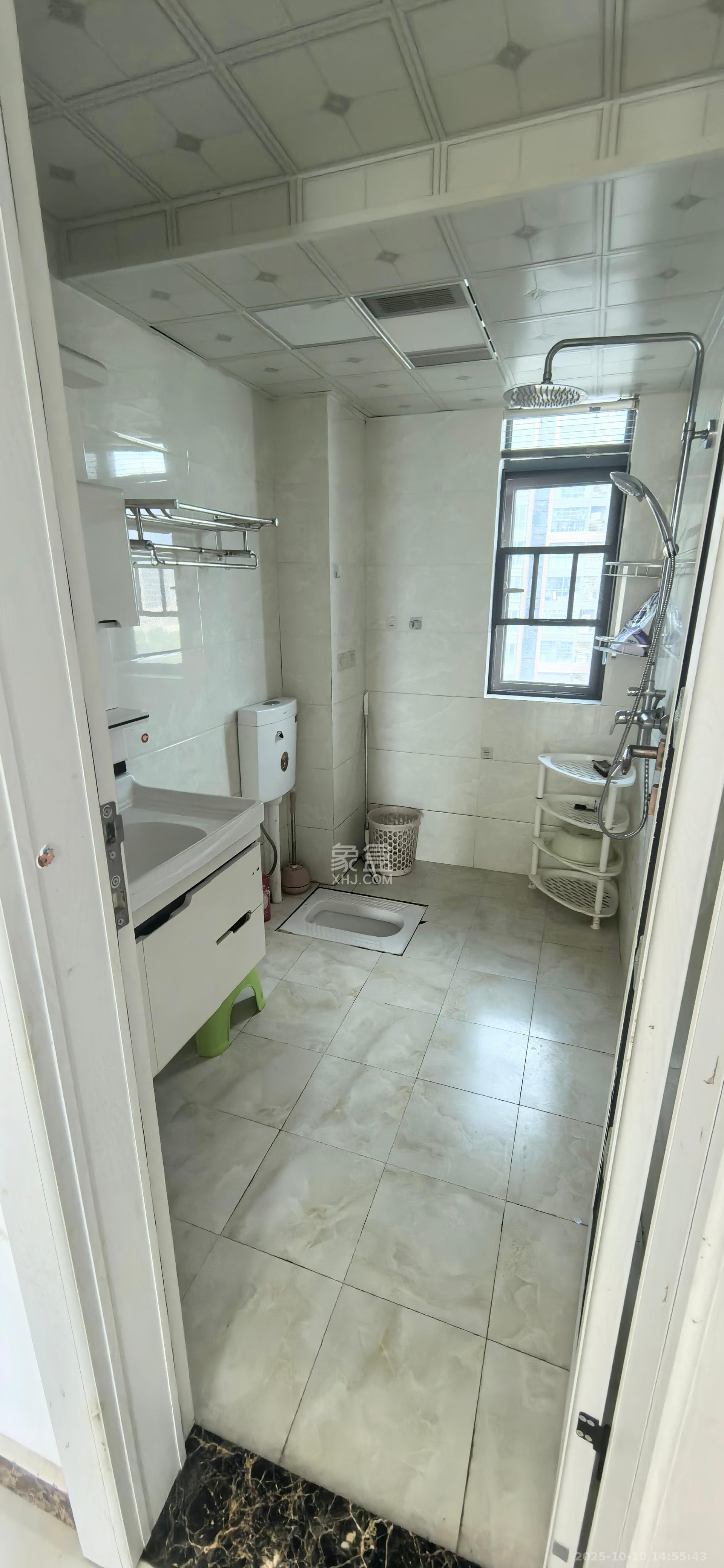 海伦春天 4室2厅1卫 2200.0元/月 海伦春天 4室2厅1卫 2200.0元/月室内图