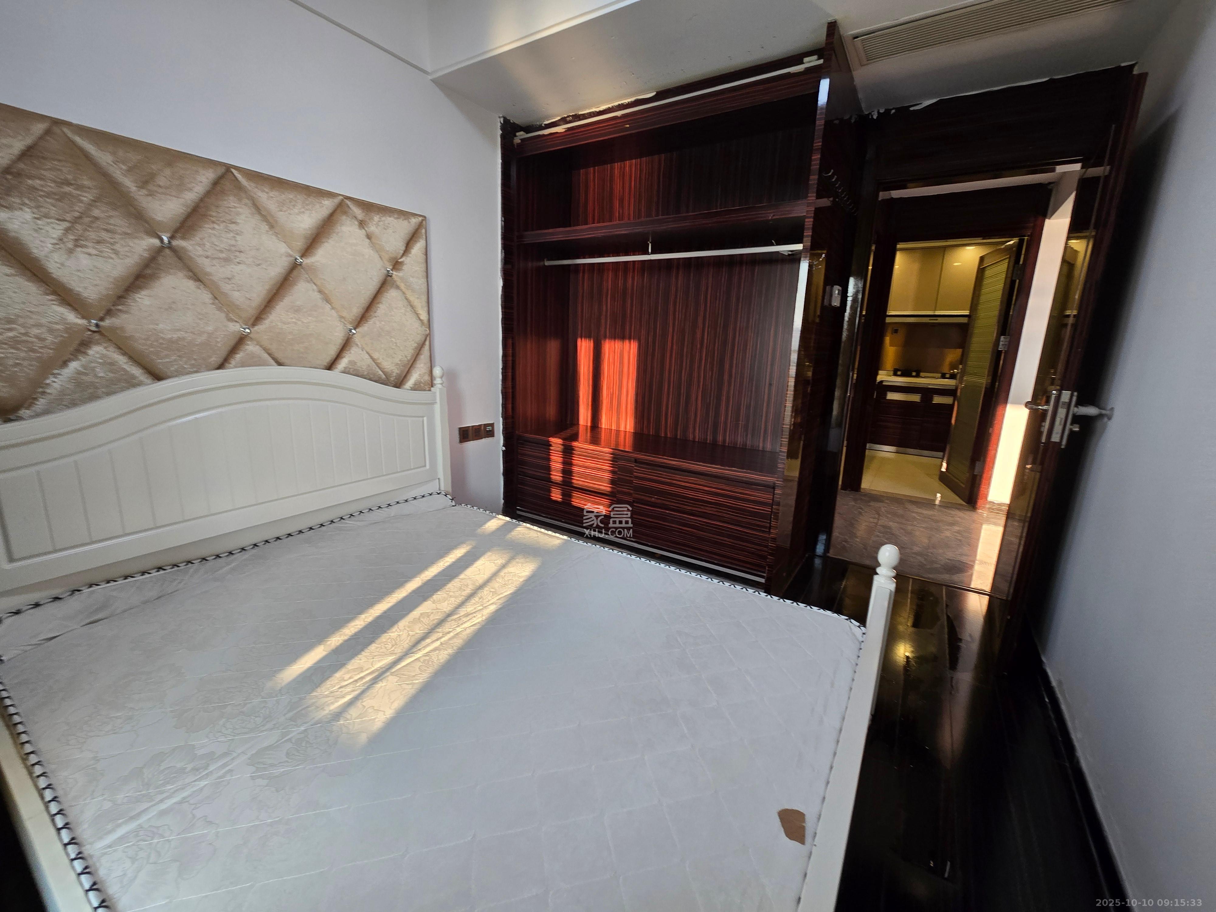 保利国际广场 1室1厅1卫 3500.0元/月 保利国际广场 1室1厅1卫 3500.0元/月室内图