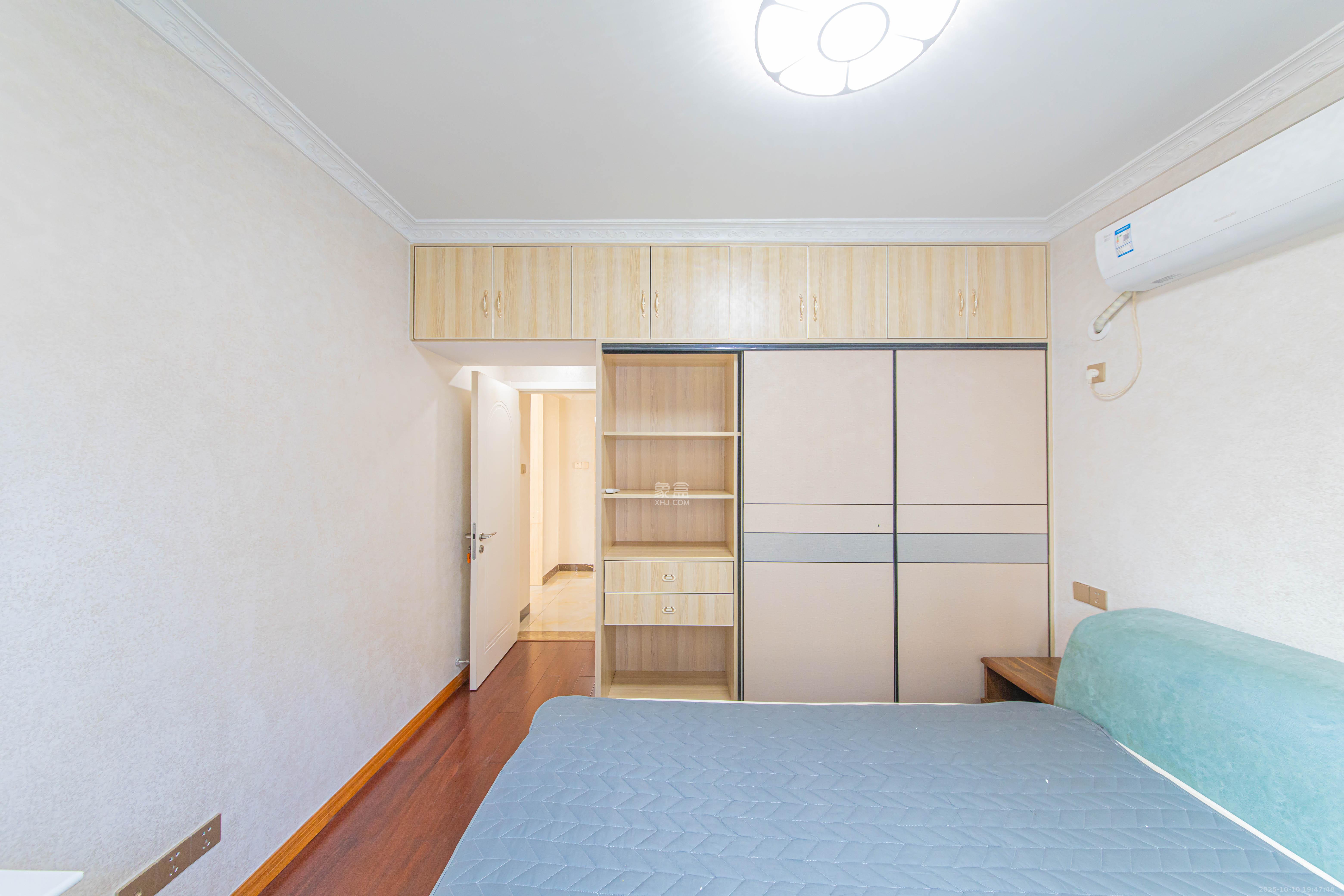 鑫远悦城（鑫远悦时代）  3室2厅1卫    96.0万卧室