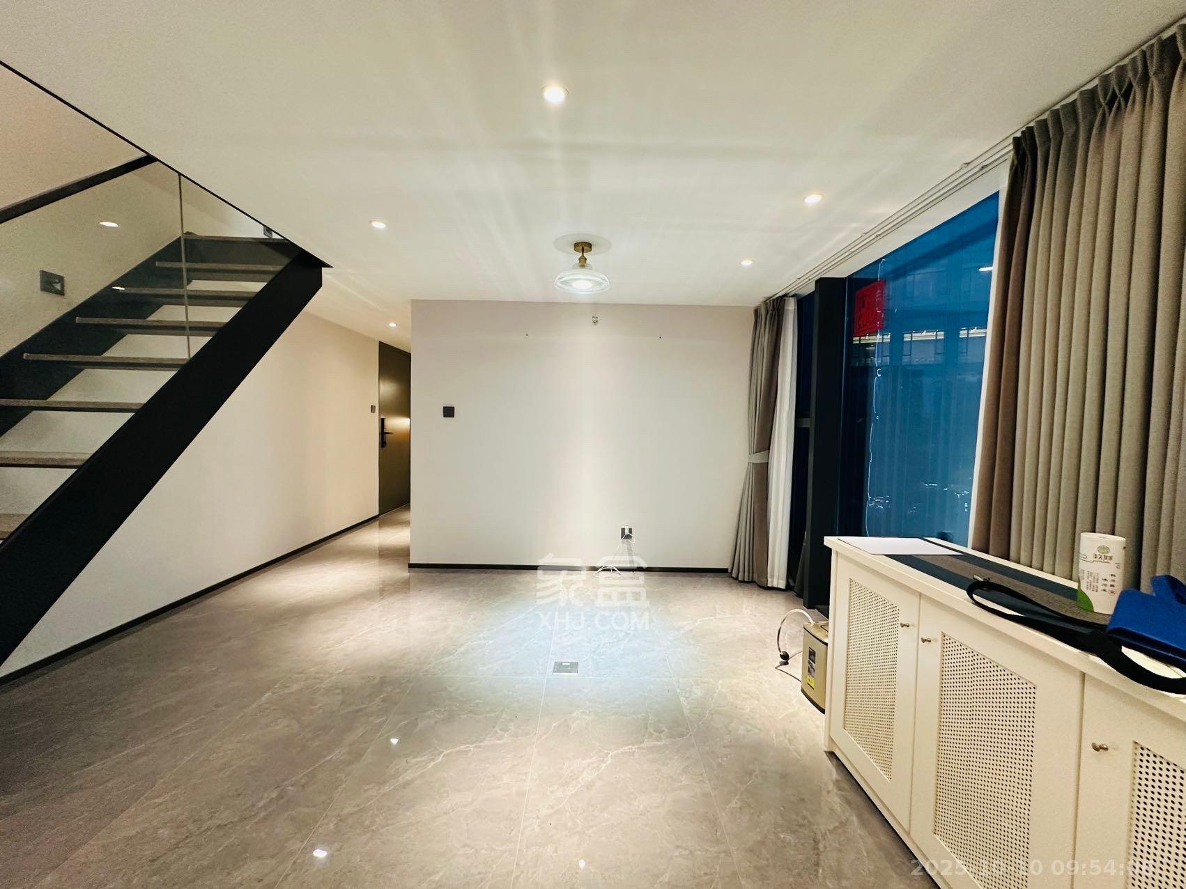 达美寰宇中心 2室2厅1卫 4000.0元/月 达美寰宇中心 2室2厅1卫 4000.0元/月室内图