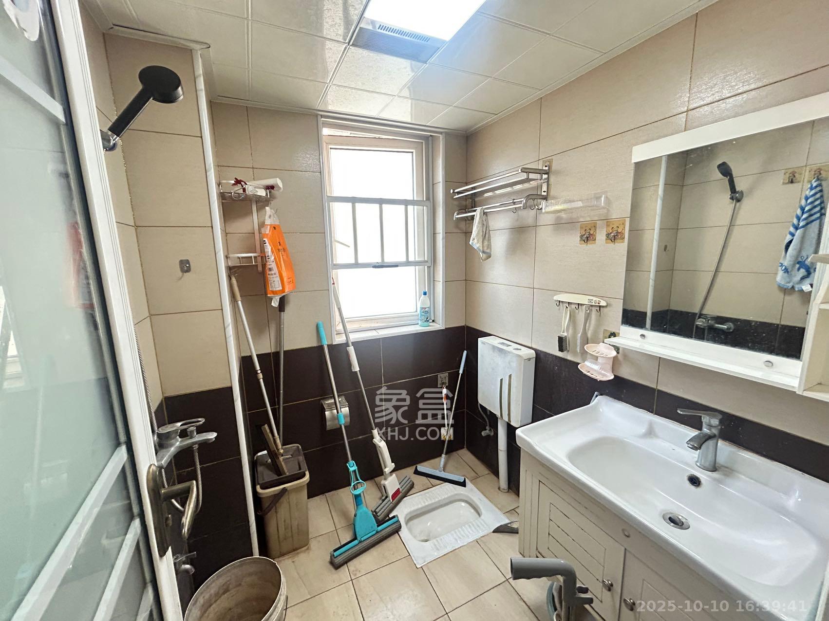 哈佛小镇(五矿哈佛小镇) 3室2厅1卫 1600.0元/月 哈佛小镇(五矿哈佛小镇) 3室2厅1卫 1600.0元/月室内图