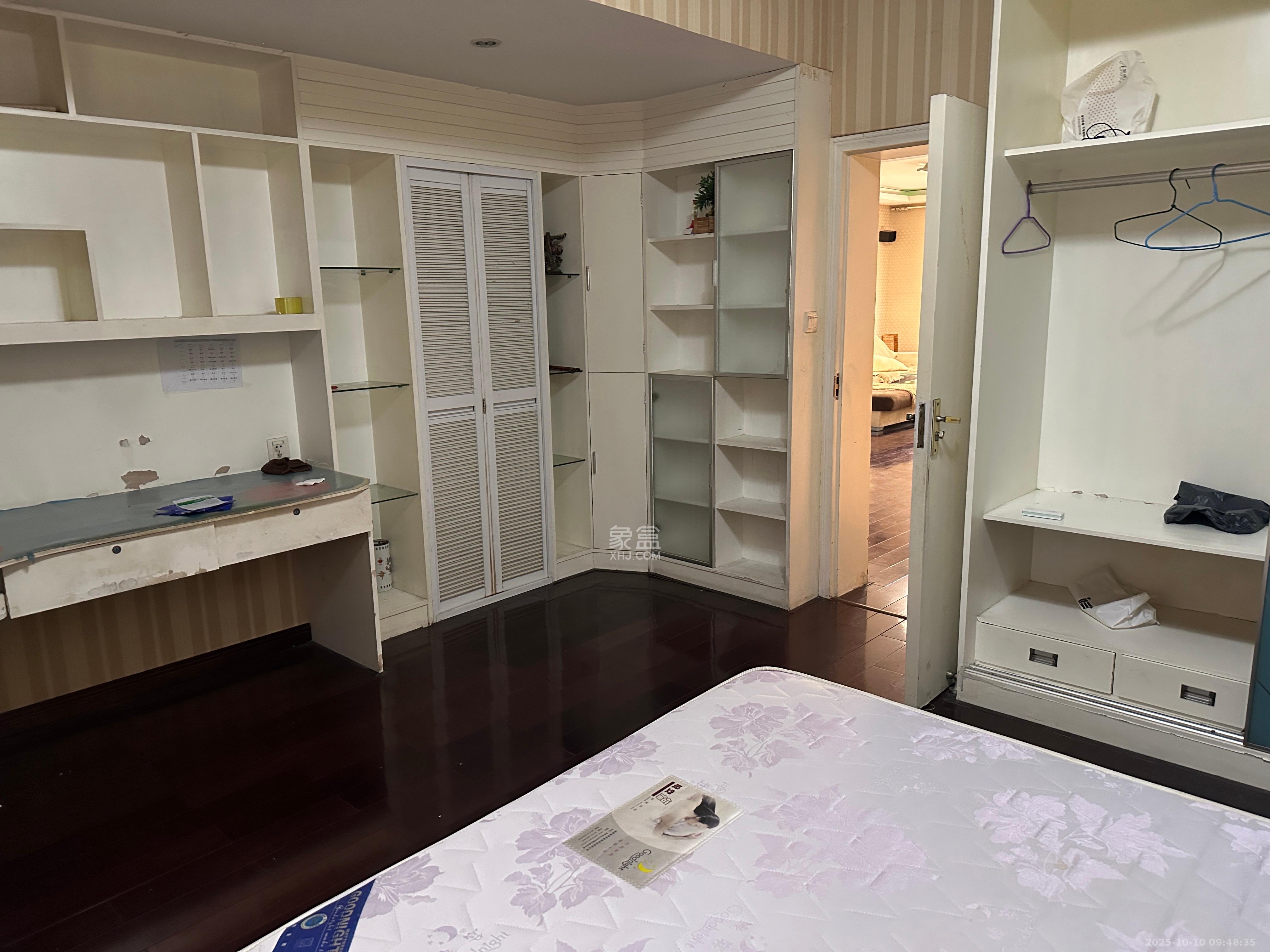 怡人园小区 2室1厅2卫 2500.0元/月 怡人园小区 2室1厅2卫 2500.0元/月室内图