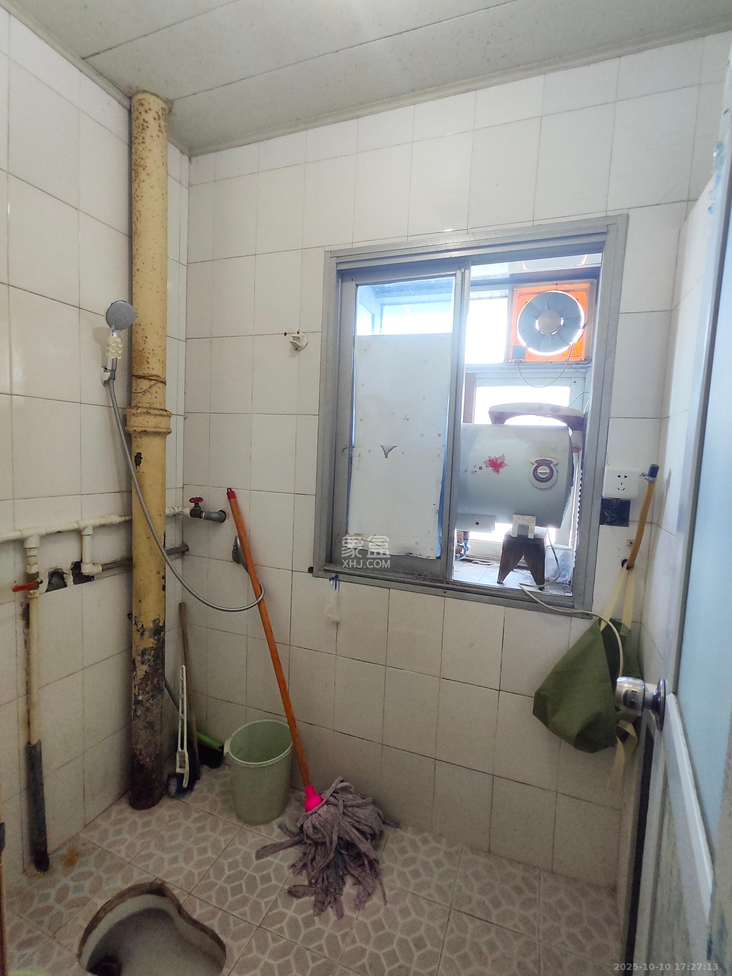 中南村(一二三村)  2室2厅1卫    750.0元/月 中南村(一二三村)  2室2厅1卫    750.0元/月室内图