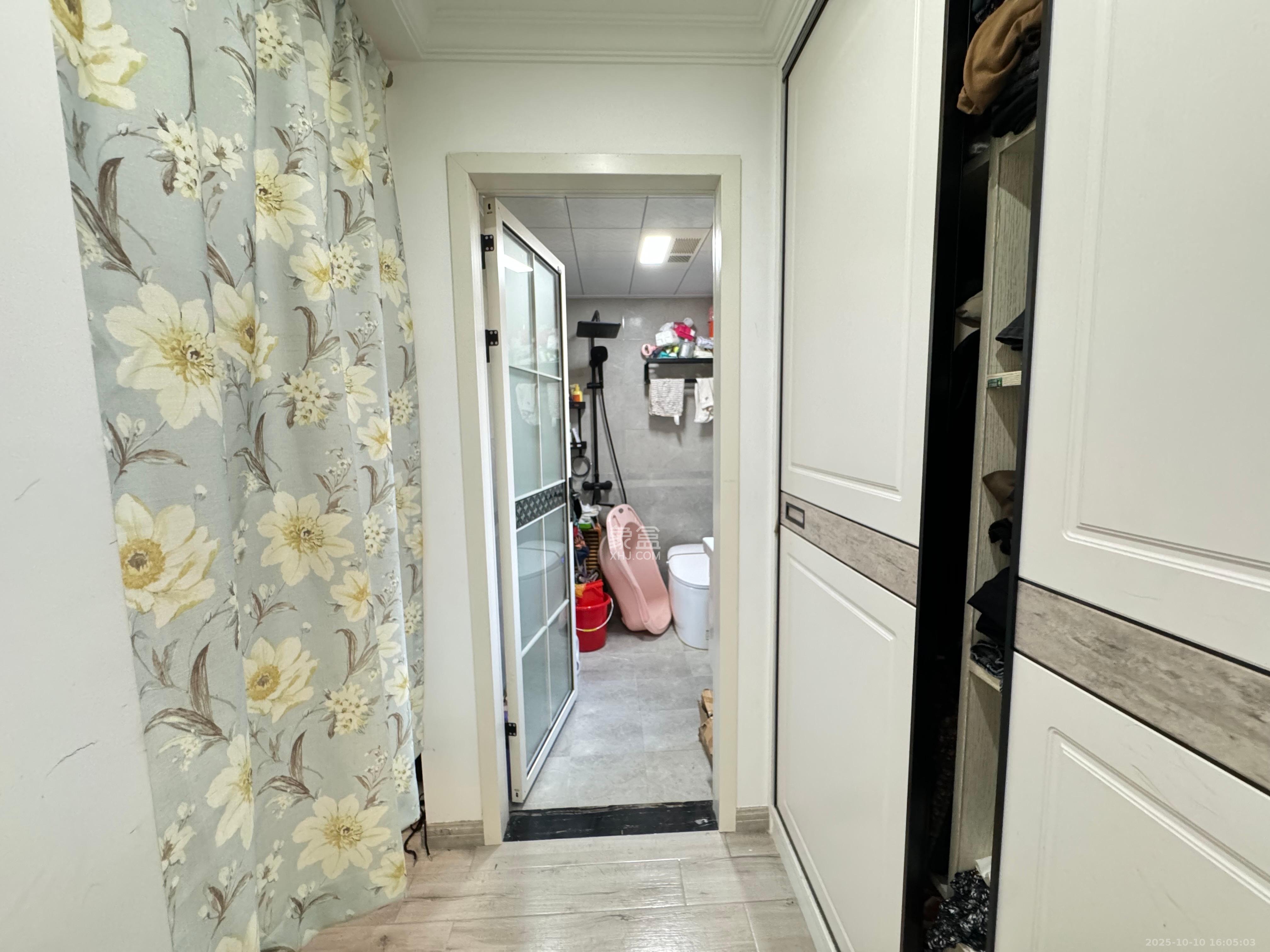 芙蓉万国城MOMA(卓越汇富苑) 4室2厅2卫 3200.0元/月 芙蓉万国城MOMA(卓越汇富苑) 4室2厅2卫 3200.0元/月室内图