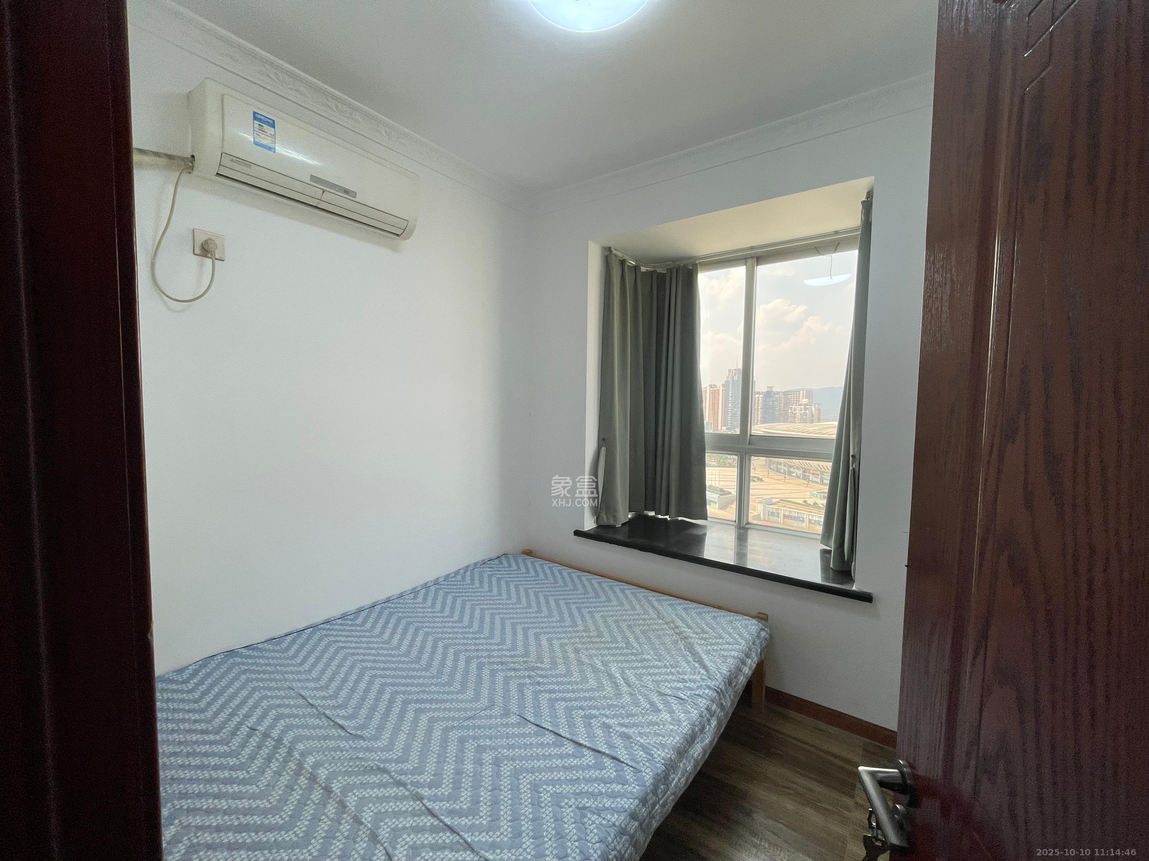 芙蓉公馆  2室1厅1卫    2200.0元/月 芙蓉公馆  2室1厅1卫    2200.0元/月室内图