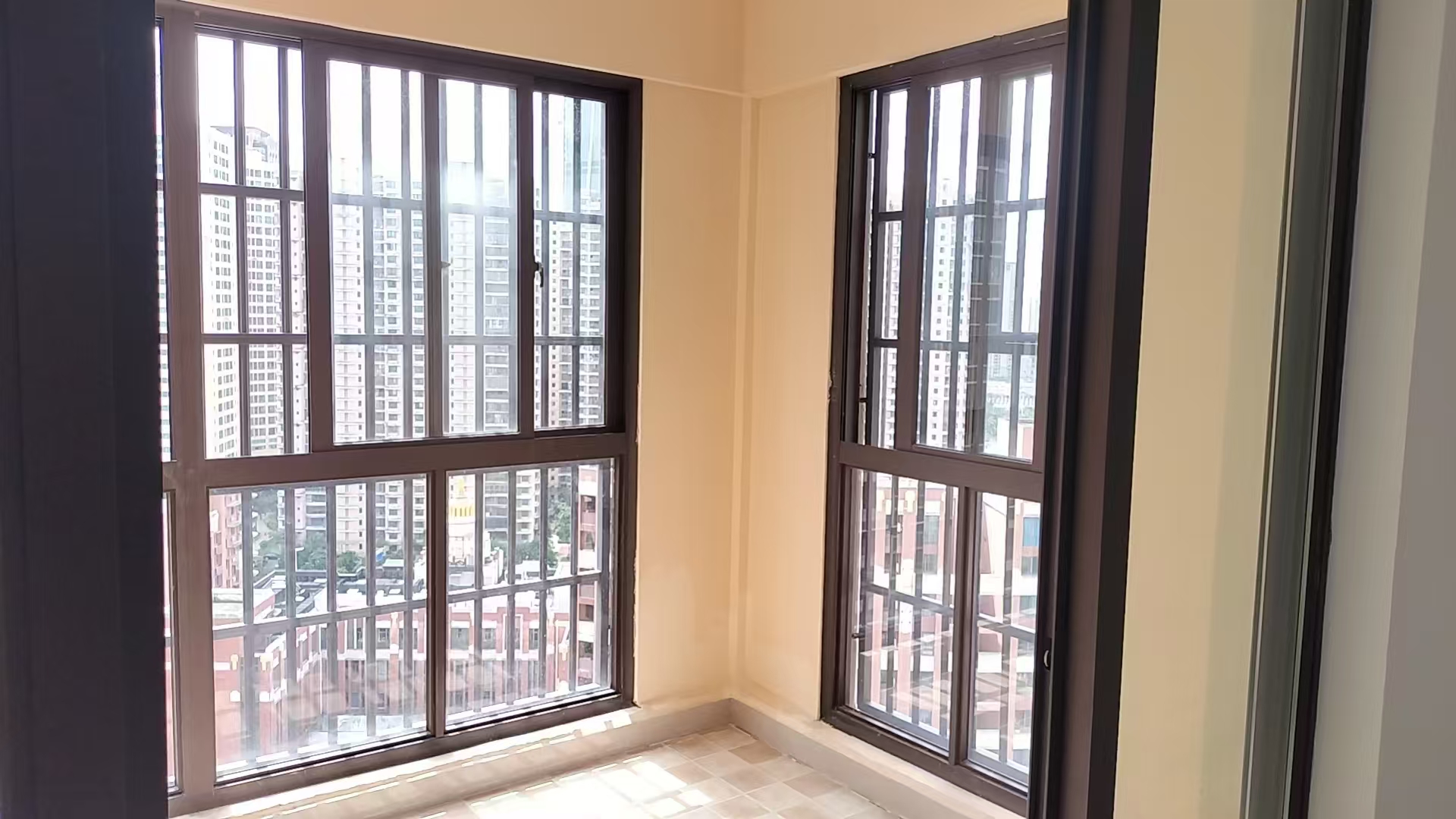 龙岐雅苑  3室2厅2卫    2900.0元/月 龙岐雅苑  3室2厅2卫    2900.0元/月室内图