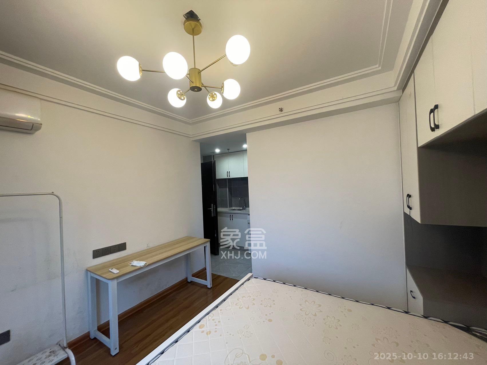 中海珑悦府  1室1厅1卫    1200.0元/月 中海珑悦府  1室1厅1卫    1200.0元/月室内图