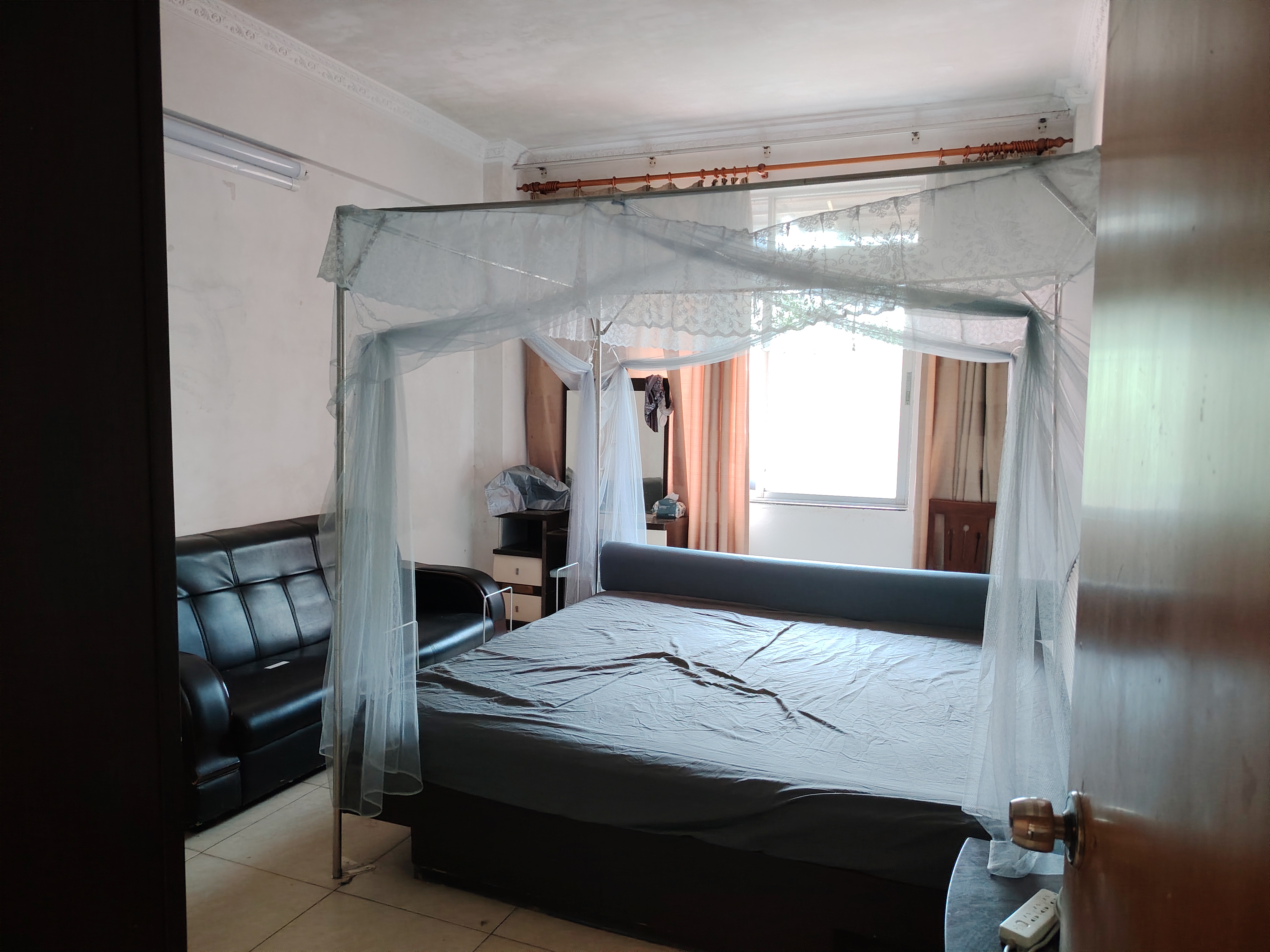 顺发新村 6室4厅3卫 5000.0元/月 顺发新村 6室4厅3卫 5000.0元/月室内图